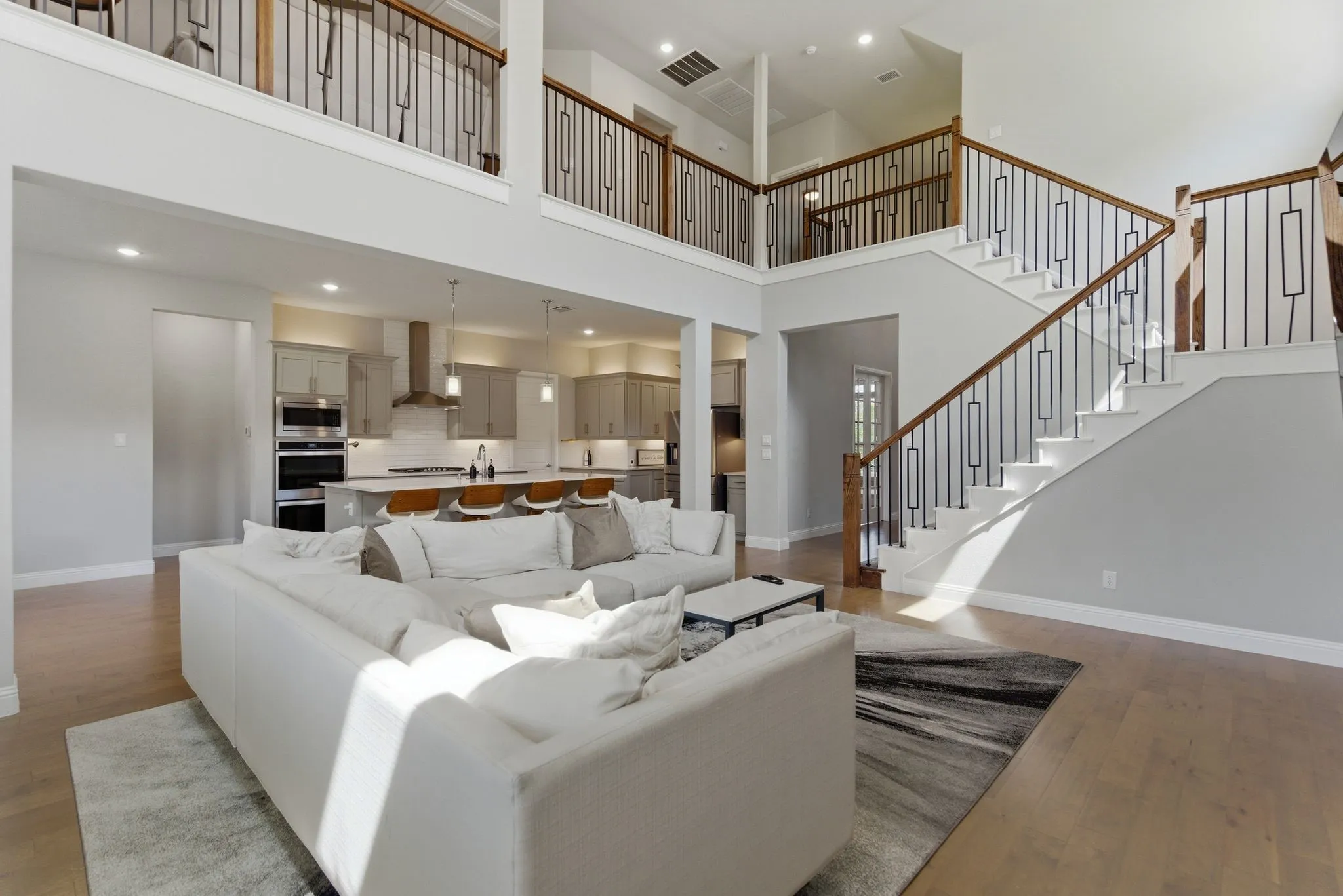 Single Family Residence For Sale in Collin County , 9607 Maple Hill Lane, Frisco, Texas 75035, 4 Bedroom, 4 Bathroom, 3 Garage spaces, 3,552 Sqft, built in 2021, mls#21286311, Real Estate Agent in Frisco, Homes For Sale in Collin county, Homes For Sale in Frisco, Realtor in Frisco Texas, Real Estate Brokerage Independent Realty Texas, Luminita Cordes Realtor