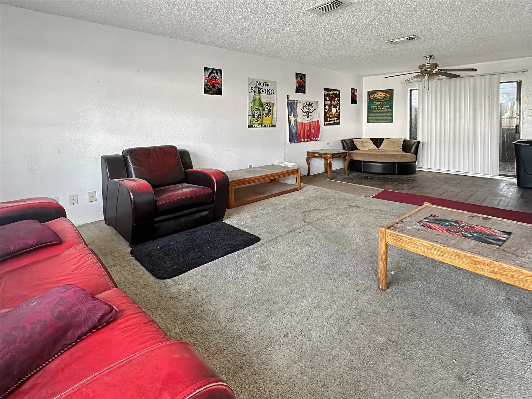 Condominium For Sale in Denton County , 922 Fannin Street 109, Denton, Texas 76201, 2 Bedroom, 2 Bathroom, Garage spaces, 1,000 Sqft, built in 1983, mls#21283942, Real Estate Agent in Denton, Homes For Sale in Denton county, Homes For Sale in Denton, Realtor in Denton Texas, Real Estate Brokerage Independent Realty Texas, Luminita Cordes Realtor