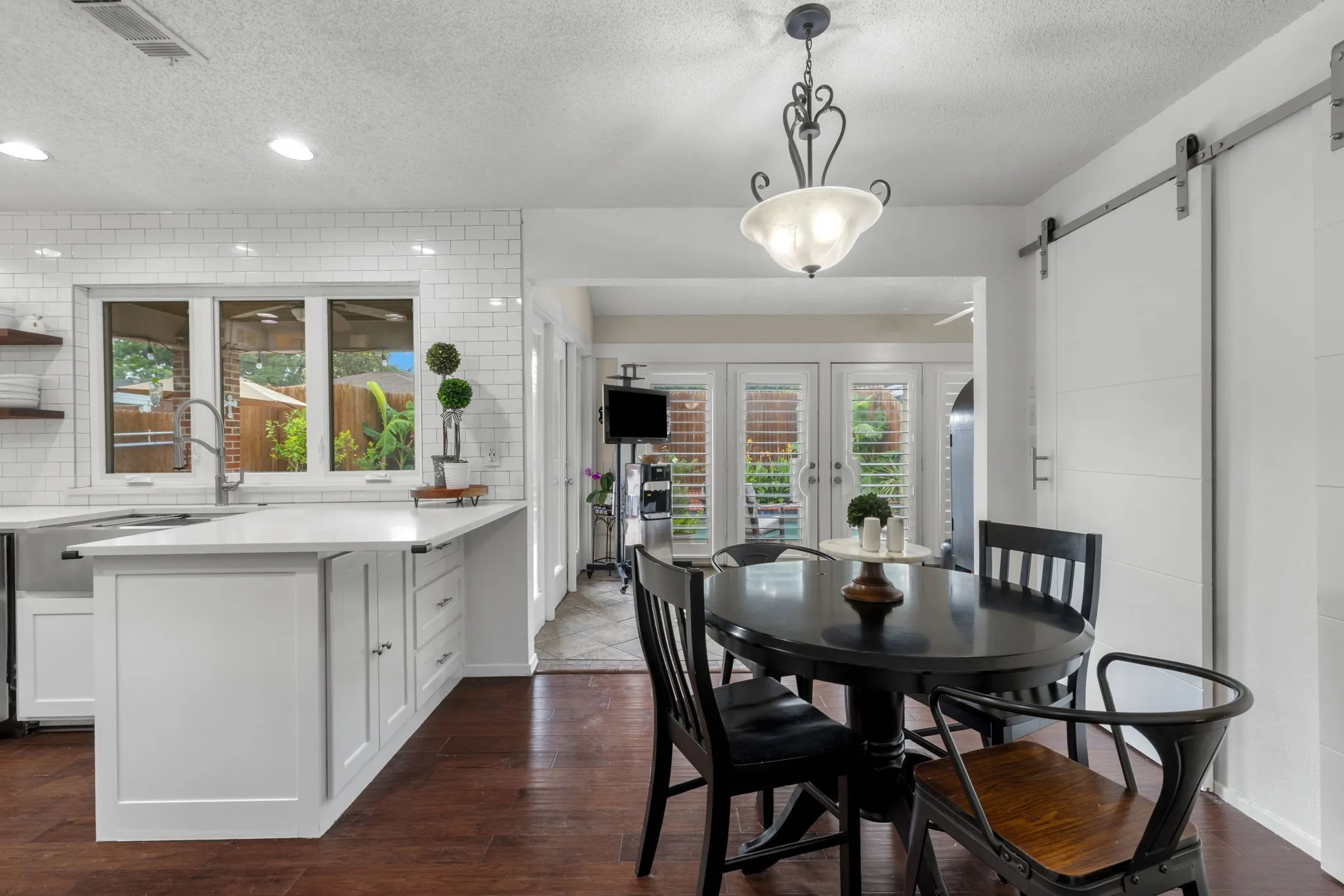 Single Family Residence For Sale in Dallas County , 1317 Elk Grove Drive, Richardson, Texas 75081, 4 Bedroom, 3 Bathroom, 2 Garage spaces, 2,872 Sqft, built in 1983, mls#21285922, Real Estate Agent in Richardson, Homes For Sale in Dallas county, Homes For Sale in Richardson, Realtor in Richardson Texas, Real Estate Brokerage Independent Realty Texas, Luminita Cordes Realtor