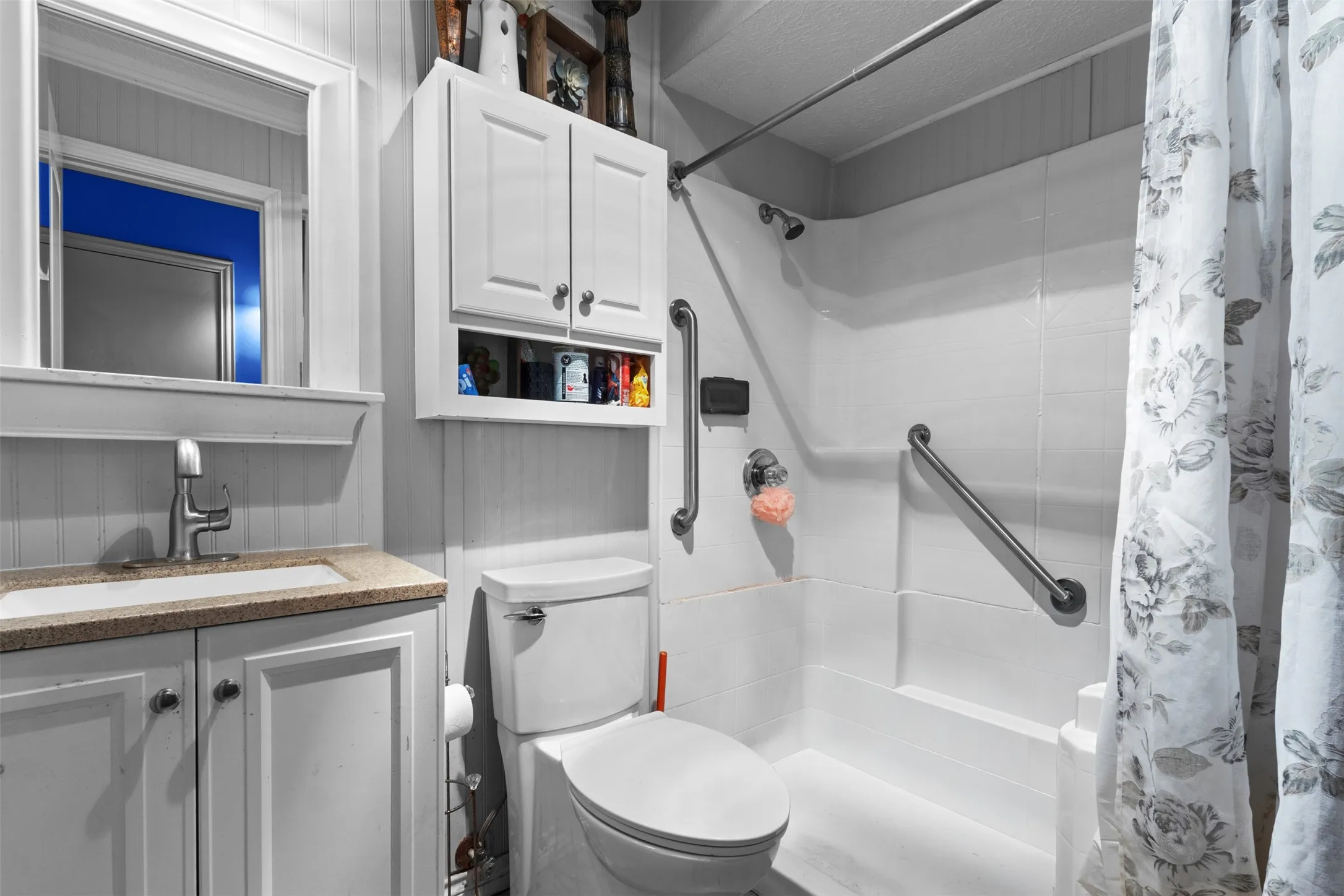 Single Family Residence For Sale in Dallas County , 13212 Kings Mountain Drive, Balch Springs, Texas 75180, 3 Bedroom, 2 Bathroom, Garage spaces, 1,476 Sqft, built in 1971, mls#21286332, Real Estate Agent in Balch Springs, Homes For Sale in Dallas county, Homes For Sale in Balch Springs, Realtor in Balch Springs Texas, Real Estate Brokerage Independent Realty Texas, Luminita Cordes Realtor