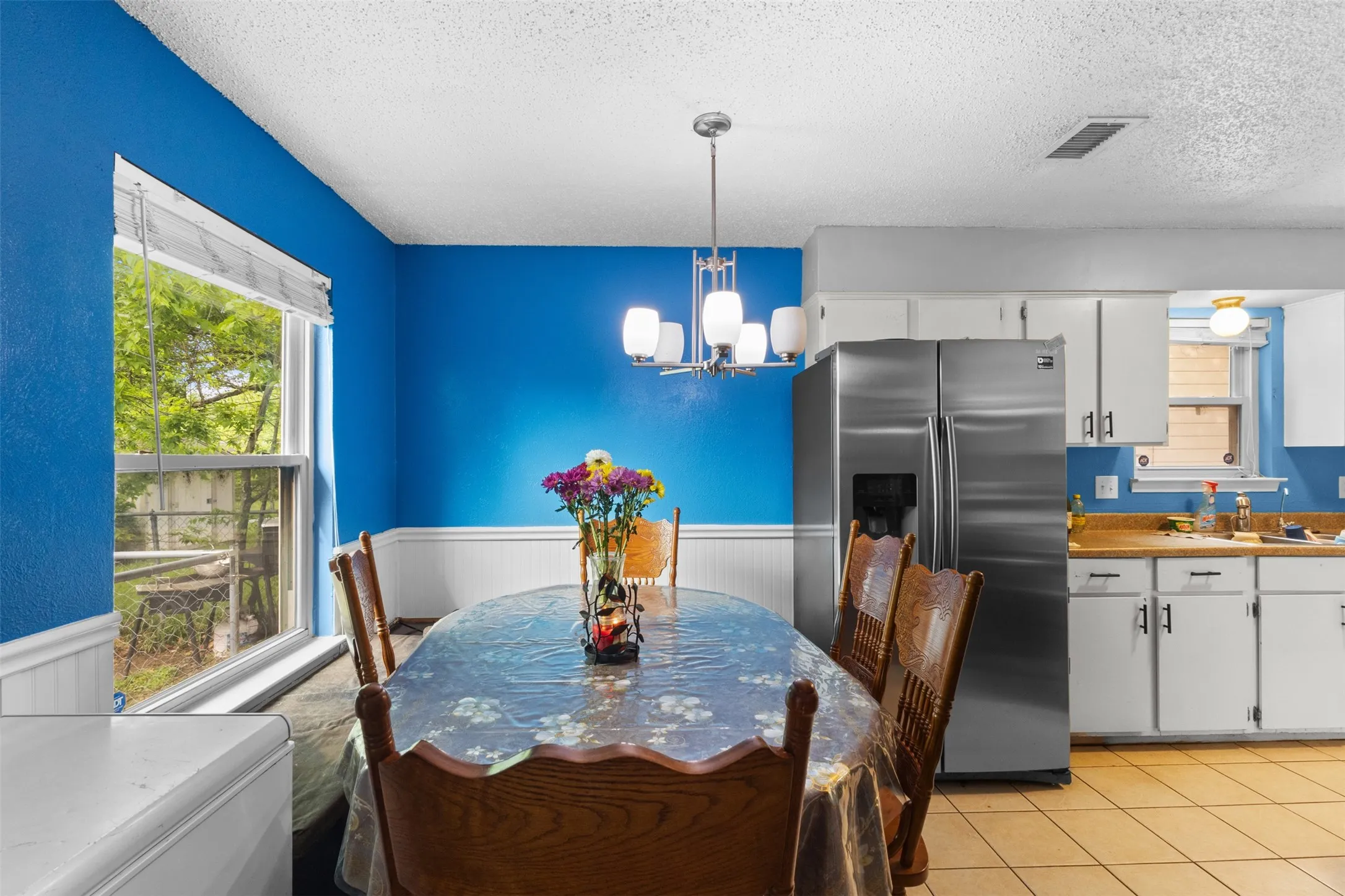 Single Family Residence For Sale in Dallas County , 13212 Kings Mountain Drive, Balch Springs, Texas 75180, 3 Bedroom, 2 Bathroom, Garage spaces, 1,476 Sqft, built in 1971, mls#21286332, Real Estate Agent in Balch Springs, Homes For Sale in Dallas county, Homes For Sale in Balch Springs, Realtor in Balch Springs Texas, Real Estate Brokerage Independent Realty Texas, Luminita Cordes Realtor