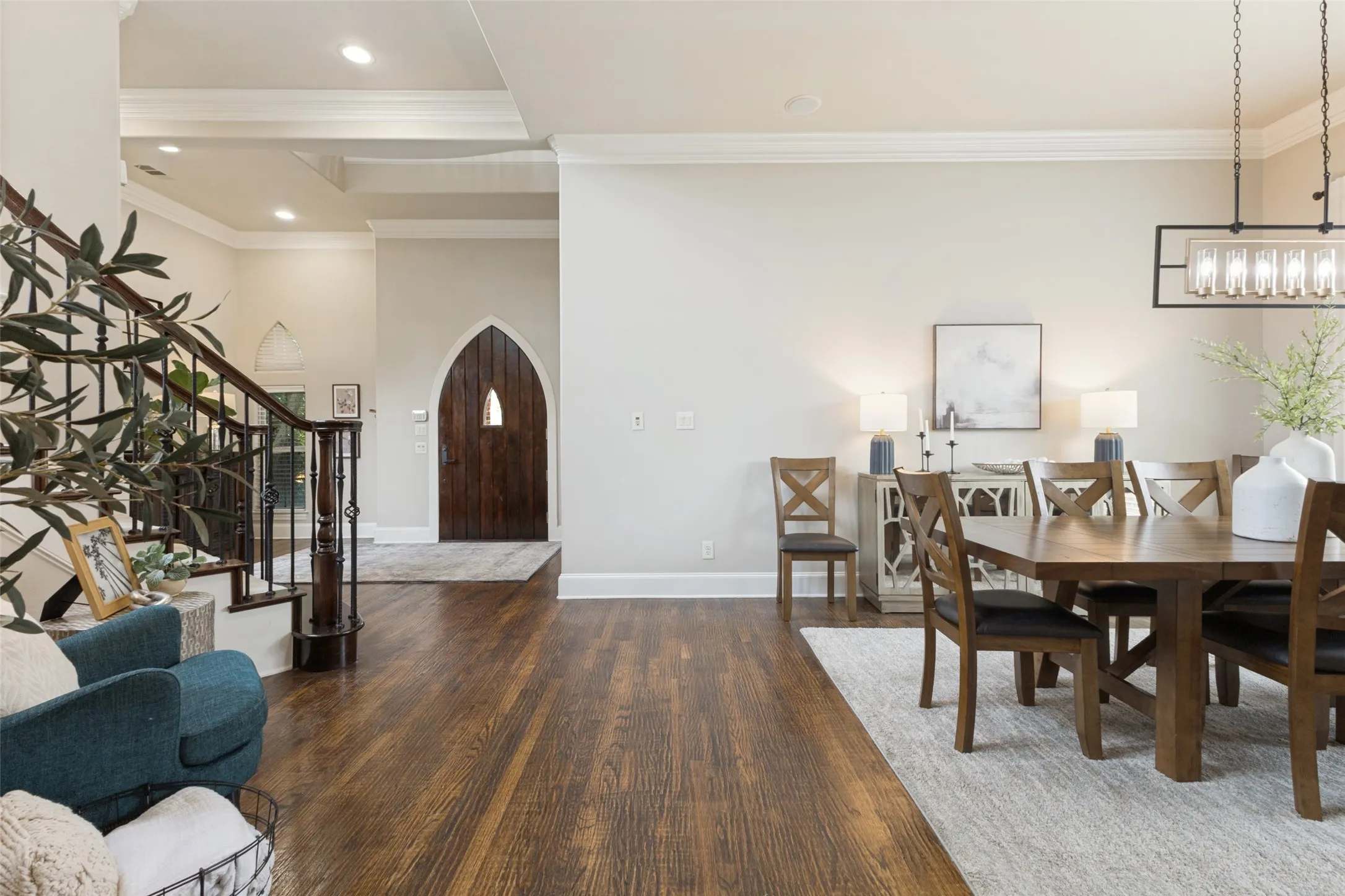 Single Family Residence For Sale in Collin County , 33 Lochleven, Richardson, Texas 75082, 4 Bedroom, 5 Bathroom, 3 Garage spaces, 5,072 Sqft, built in 2002, mls#21283121, Real Estate Agent in Richardson, Homes For Sale in Collin county, Homes For Sale in Richardson, Realtor in Richardson Texas, Real Estate Brokerage Independent Realty Texas, Luminita Cordes Realtor