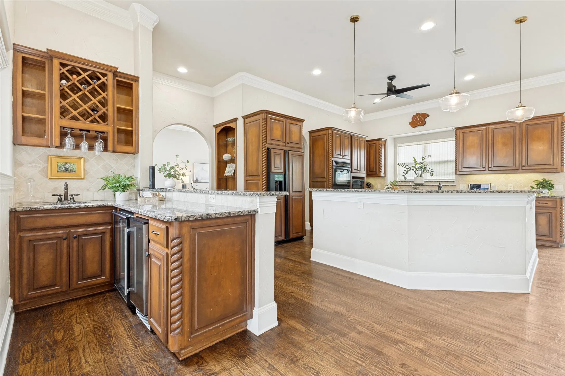 Single Family Residence For Sale in Collin County , 33 Lochleven, Richardson, Texas 75082, 4 Bedroom, 5 Bathroom, 3 Garage spaces, 5,072 Sqft, built in 2002, mls#21283121, Real Estate Agent in Richardson, Homes For Sale in Collin county, Homes For Sale in Richardson, Realtor in Richardson Texas, Real Estate Brokerage Independent Realty Texas, Luminita Cordes Realtor