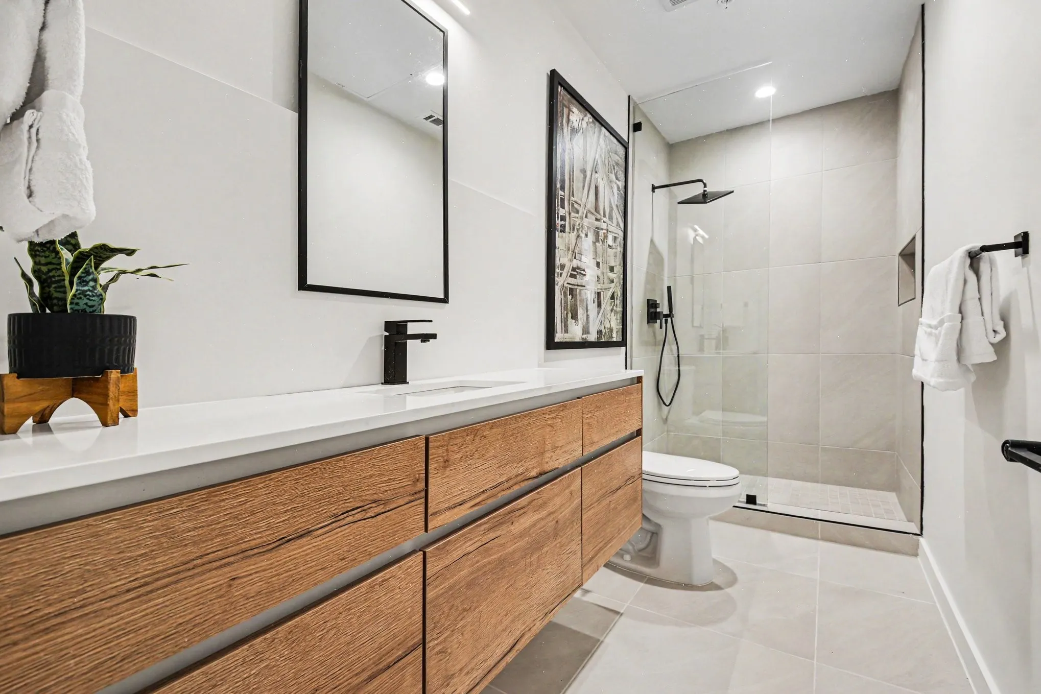 Condominium For Sale in Dallas County , 1111 Raiford Road 121, Carrollton, Texas 75007, 3 Bedroom, 3 Bathroom, 2 Garage spaces, 2,211 Sqft, built in 2026, mls#21286002, Real Estate Agent in Carrollton, Homes For Sale in Dallas county, Homes For Sale in Carrollton, Realtor in Carrollton Texas, Real Estate Brokerage Independent Realty Texas, Luminita Cordes Realtor