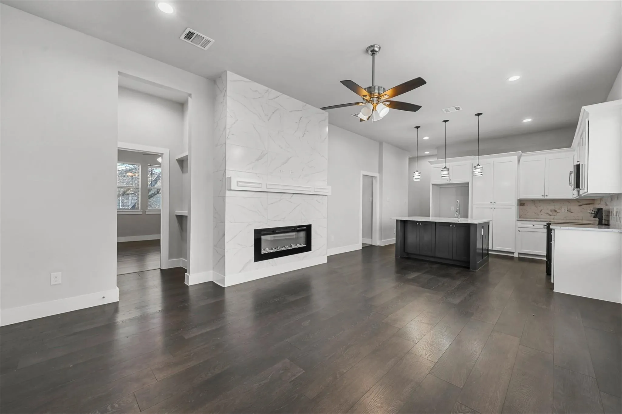 Duplex For Sale in Ellis County , 204 N Getzendaner Street, Waxahachie, Texas 75165, 7 Bedroom, 6 Bathroom, 2 Garage spaces, 0 Sqft, built in 2020, Price $625,000, mls#21284098, Real Estate Agent in Waxahachie, Homes For Sale in Ellis county, Homes For Sale in Waxahachie, Realtor in Waxahachie Texas, Real Estate Brokerage Independent Realty Texas, Luminita Cordes Realtor