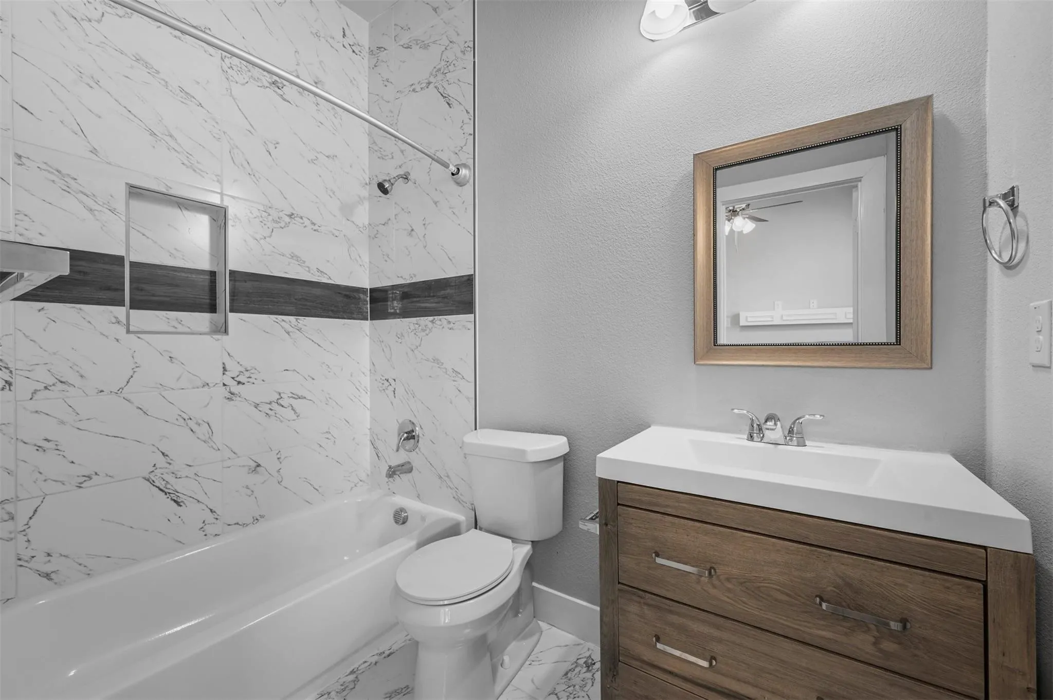 Duplex For Sale in Ellis County , 204 N Getzendaner Street, Waxahachie, Texas 75165, 7 Bedroom, 6 Bathroom, 2 Garage spaces, 0 Sqft, built in 2020, Price $625,000, mls#21284098, Real Estate Agent in Waxahachie, Homes For Sale in Ellis county, Homes For Sale in Waxahachie, Realtor in Waxahachie Texas, Real Estate Brokerage Independent Realty Texas, Luminita Cordes Realtor
