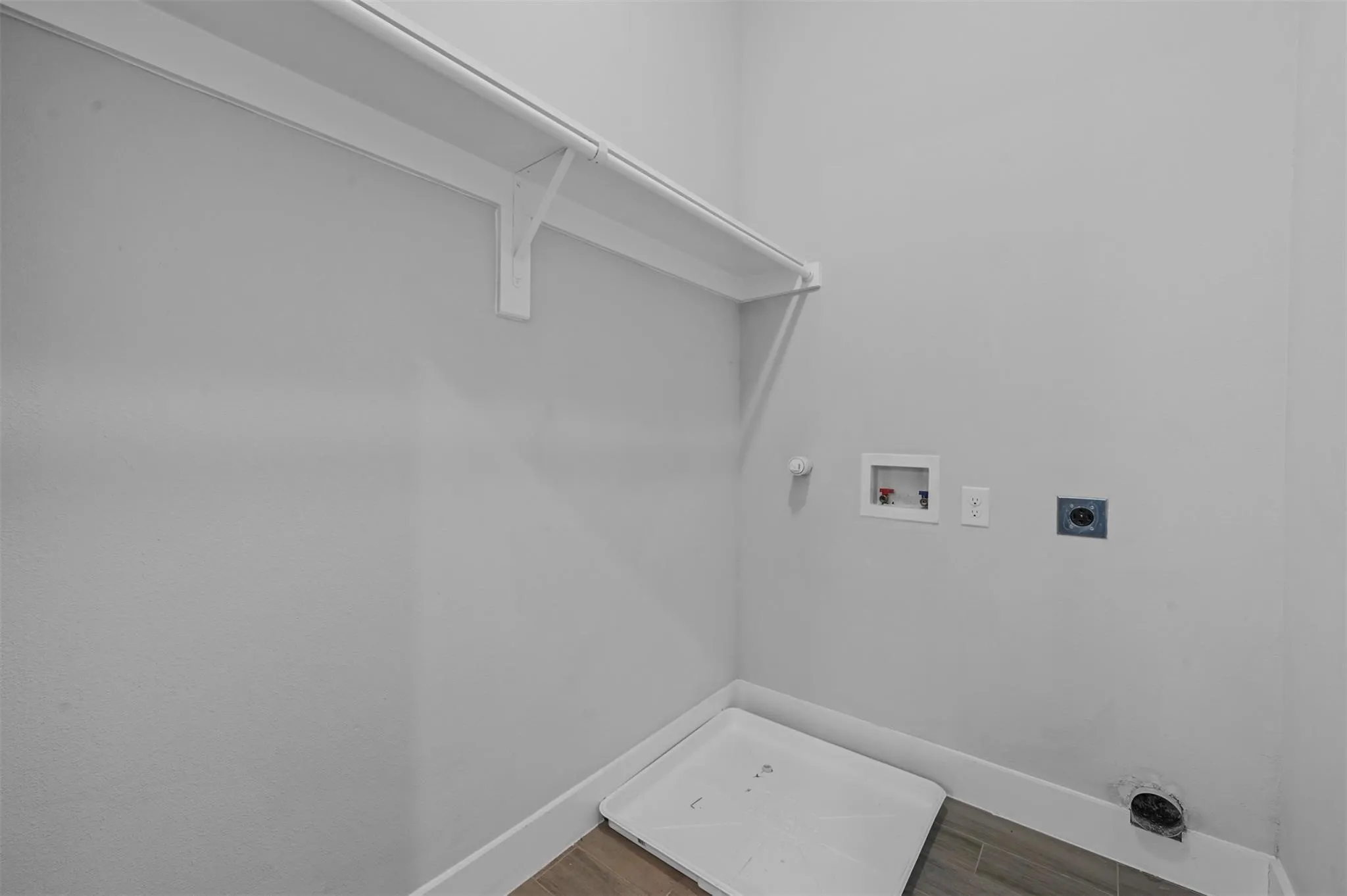 Duplex For Sale in Ellis County , 204 N Getzendaner Street, Waxahachie, Texas 75165, 7 Bedroom, 6 Bathroom, 2 Garage spaces, 0 Sqft, built in 2020, Price $625,000, mls#21284098, Real Estate Agent in Waxahachie, Homes For Sale in Ellis county, Homes For Sale in Waxahachie, Realtor in Waxahachie Texas, Real Estate Brokerage Independent Realty Texas, Luminita Cordes Realtor