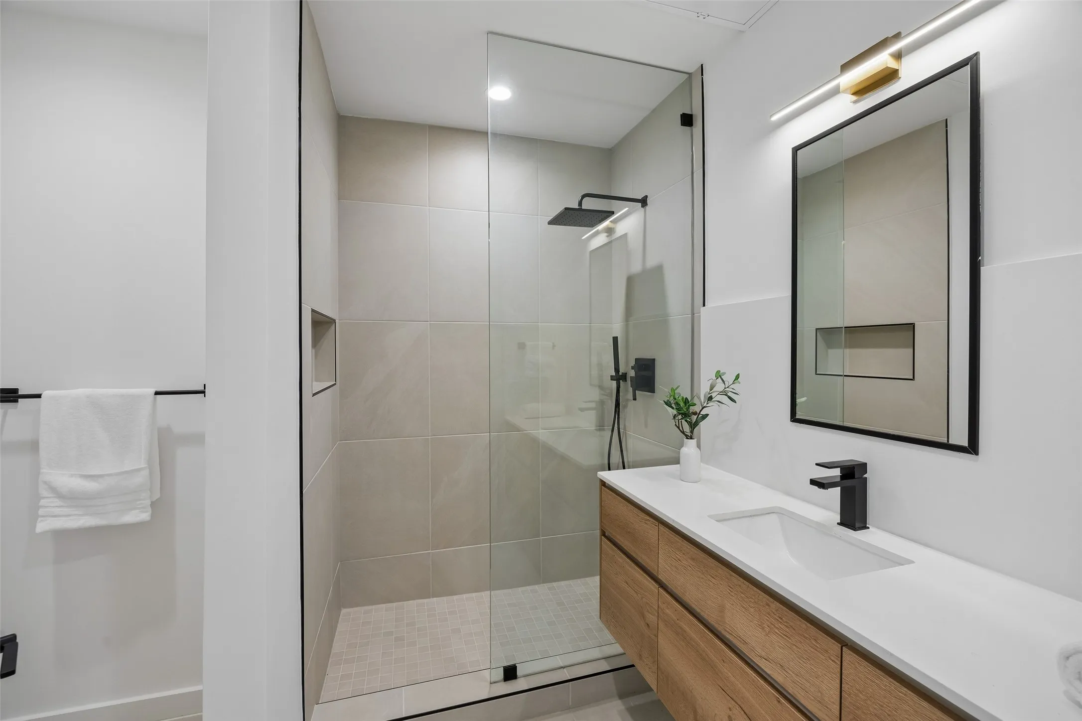 Spacious 1st floor bathroom.
