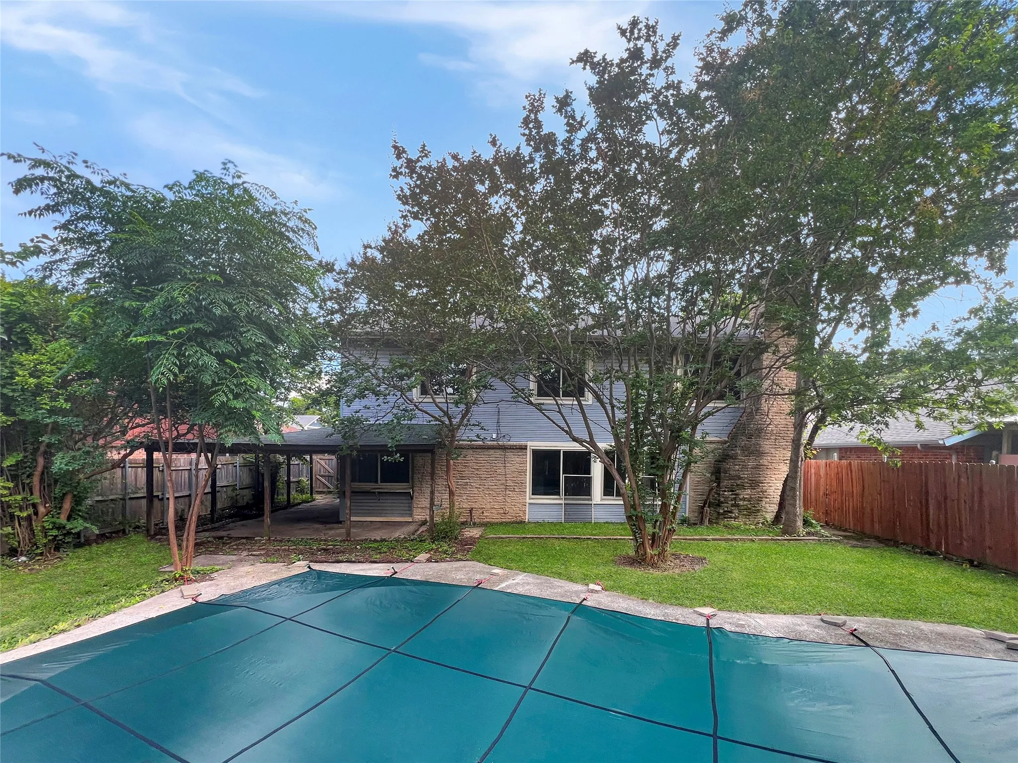 Single Family Residence For Sale in Dallas County , 1801 Plantation Road, Garland, Texas 75044, 3 Bedroom, 3 Bathroom, 2 Garage spaces, 2,506 Sqft, built in 1970, mls#21286061, Real Estate Agent in Garland, Homes For Sale in Dallas county, Homes For Sale in Garland, Realtor in Garland Texas, Real Estate Brokerage Independent Realty Texas, Luminita Cordes Realtor