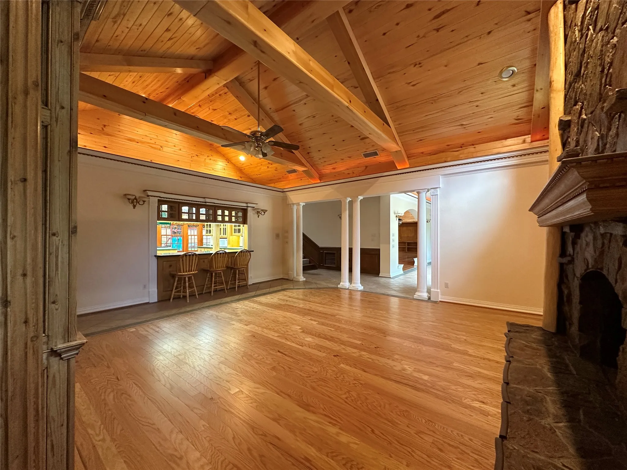 Single Family Residence For Sale in Dallas County , 217 Sunray Lane, Sunnyvale, Texas 75182, 4 Bedroom, 4 Bathroom, 2 Garage spaces, 6,227 Sqft, built in 1987, mls#21286170, Real Estate Agent in Sunnyvale, Homes For Sale in Dallas county, Homes For Sale in Sunnyvale, Realtor in Sunnyvale Texas, Real Estate Brokerage Independent Realty Texas, Luminita Cordes Realtor