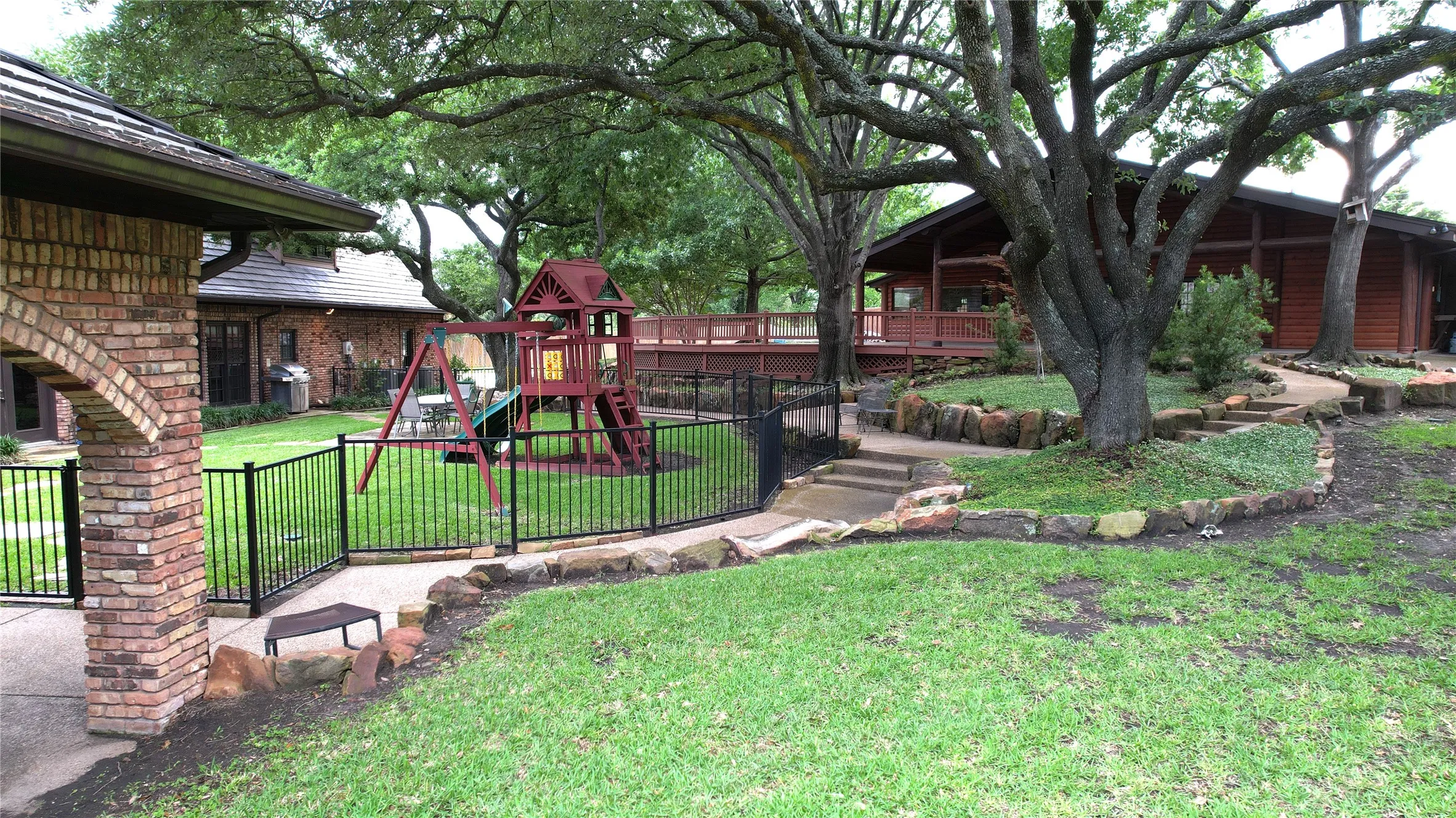 Single Family Residence For Sale in Dallas County , 217 Sunray Lane, Sunnyvale, Texas 75182, 4 Bedroom, 4 Bathroom, 2 Garage spaces, 6,227 Sqft, built in 1987, mls#21286170, Real Estate Agent in Sunnyvale, Homes For Sale in Dallas county, Homes For Sale in Sunnyvale, Realtor in Sunnyvale Texas, Real Estate Brokerage Independent Realty Texas, Luminita Cordes Realtor