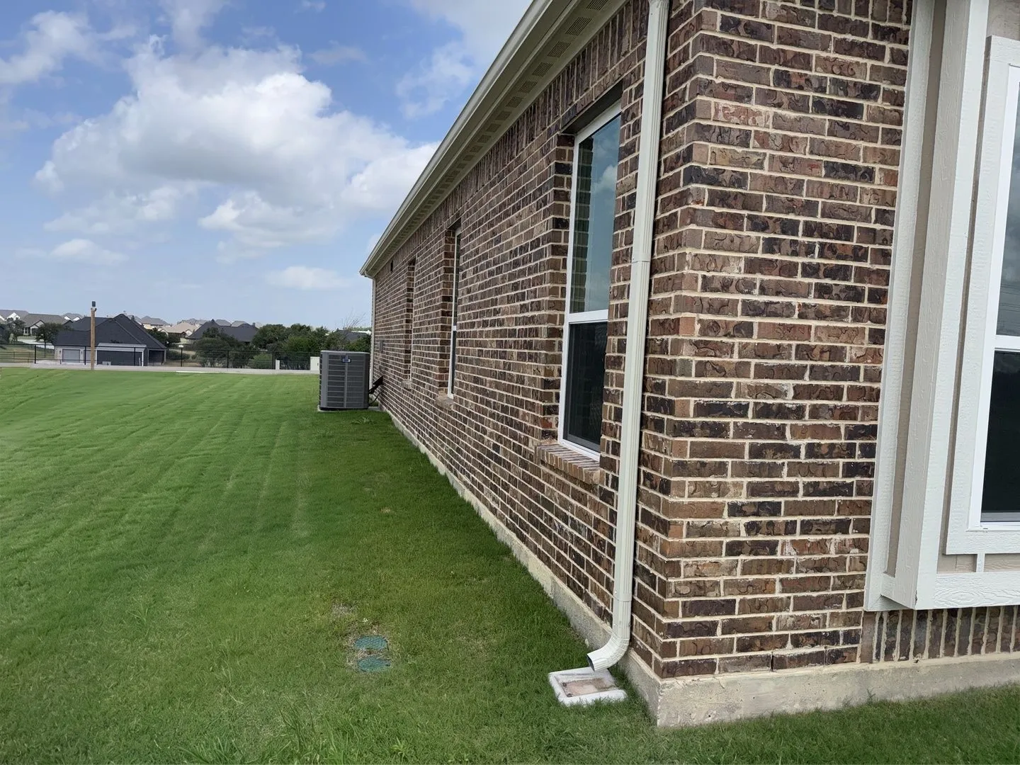 Single Family Residence For Sale in Parker County , 208 Slimp Bluff, Azle, Texas 76020, 4 Bedroom, 4 Bathroom, 3 Garage spaces, 2,983 Sqft, built in 2025, mls#21286384, Real Estate Agent in Azle, Homes For Sale in Parker county, Homes For Sale in Azle, Realtor in Azle Texas, Real Estate Brokerage Independent Realty Texas, Luminita Cordes Realtor