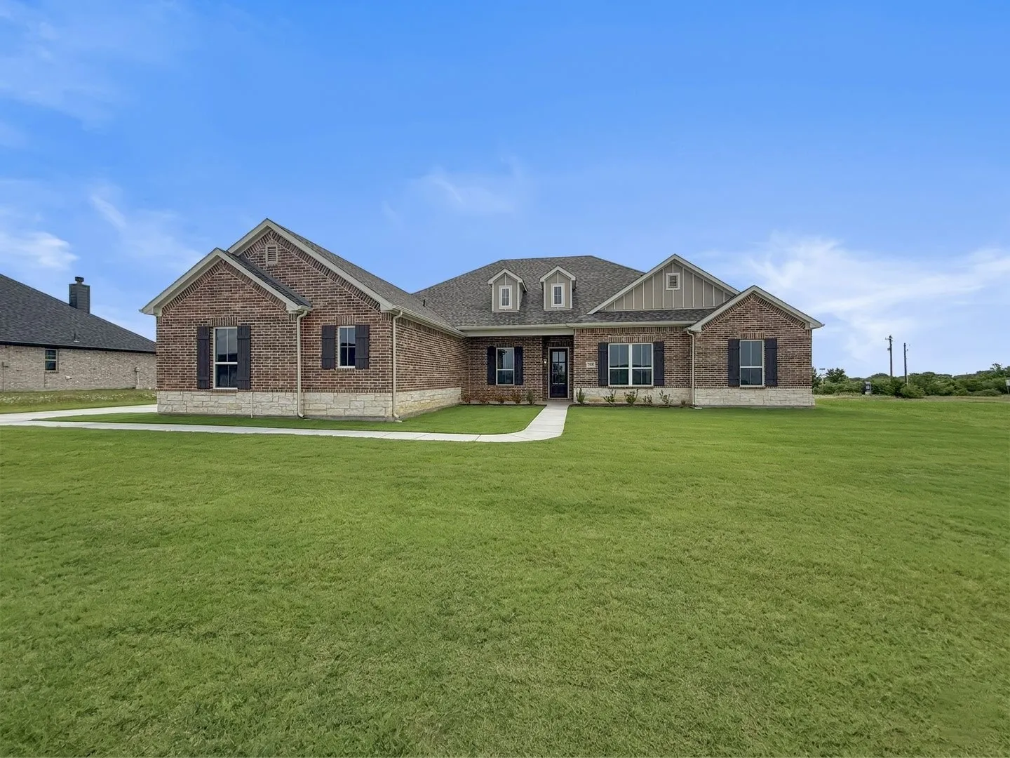 Single Family Residence For Sale in Parker County , 208 Slimp Bluff, Azle, Texas 76020, 4 Bedroom, 4 Bathroom, 3 Garage spaces, 2,983 Sqft, built in 2025, mls#21286384, Real Estate Agent in Azle, Homes For Sale in Parker county, Homes For Sale in Azle, Realtor in Azle Texas, Real Estate Brokerage Independent Realty Texas, Luminita Cordes Realtor