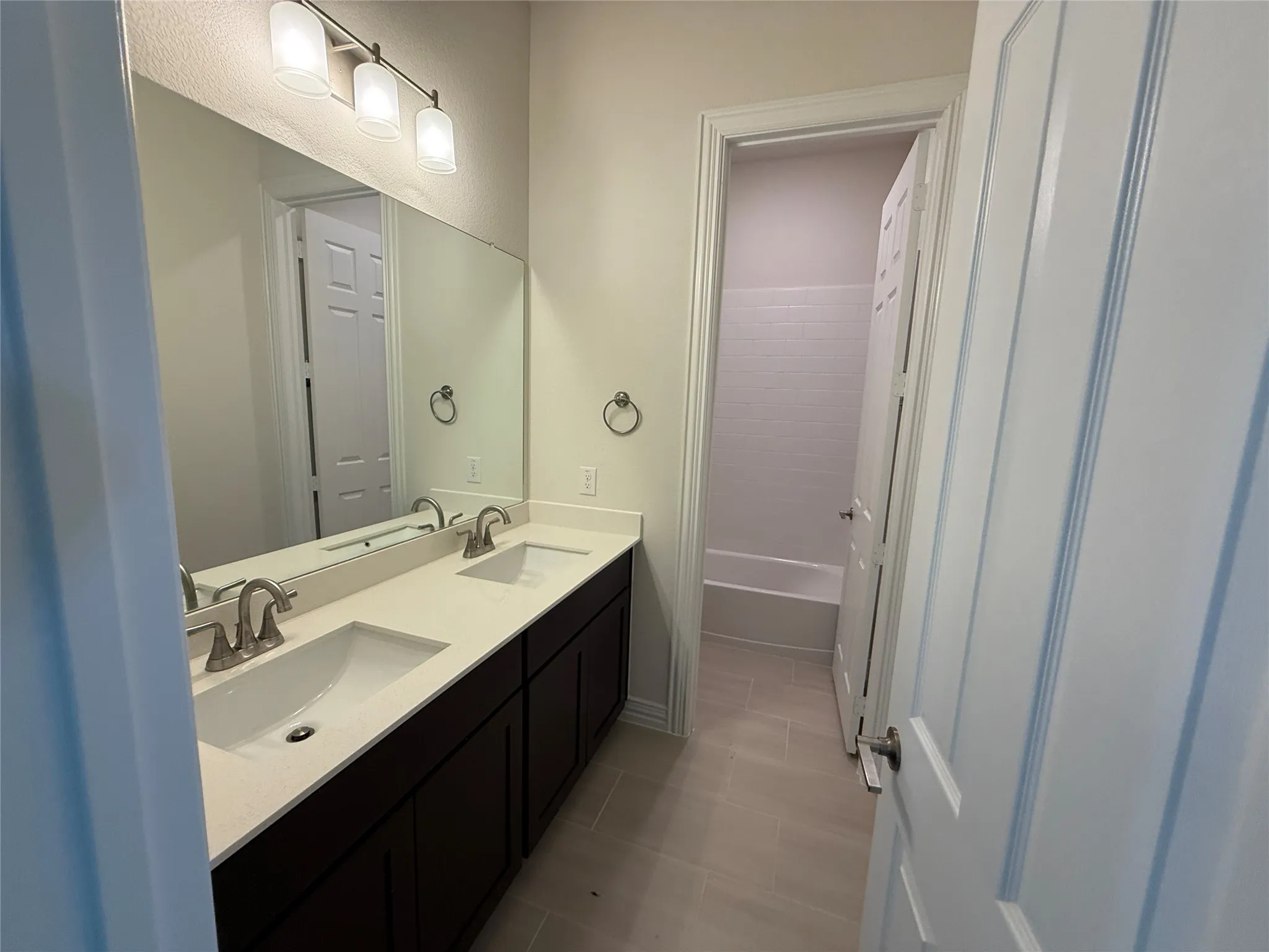 Single Family Residence For Sale in Parker County , 208 Slimp Bluff, Azle, Texas 76020, 4 Bedroom, 4 Bathroom, 3 Garage spaces, 2,983 Sqft, built in 2025, mls#21286384, Real Estate Agent in Azle, Homes For Sale in Parker county, Homes For Sale in Azle, Realtor in Azle Texas, Real Estate Brokerage Independent Realty Texas, Luminita Cordes Realtor
