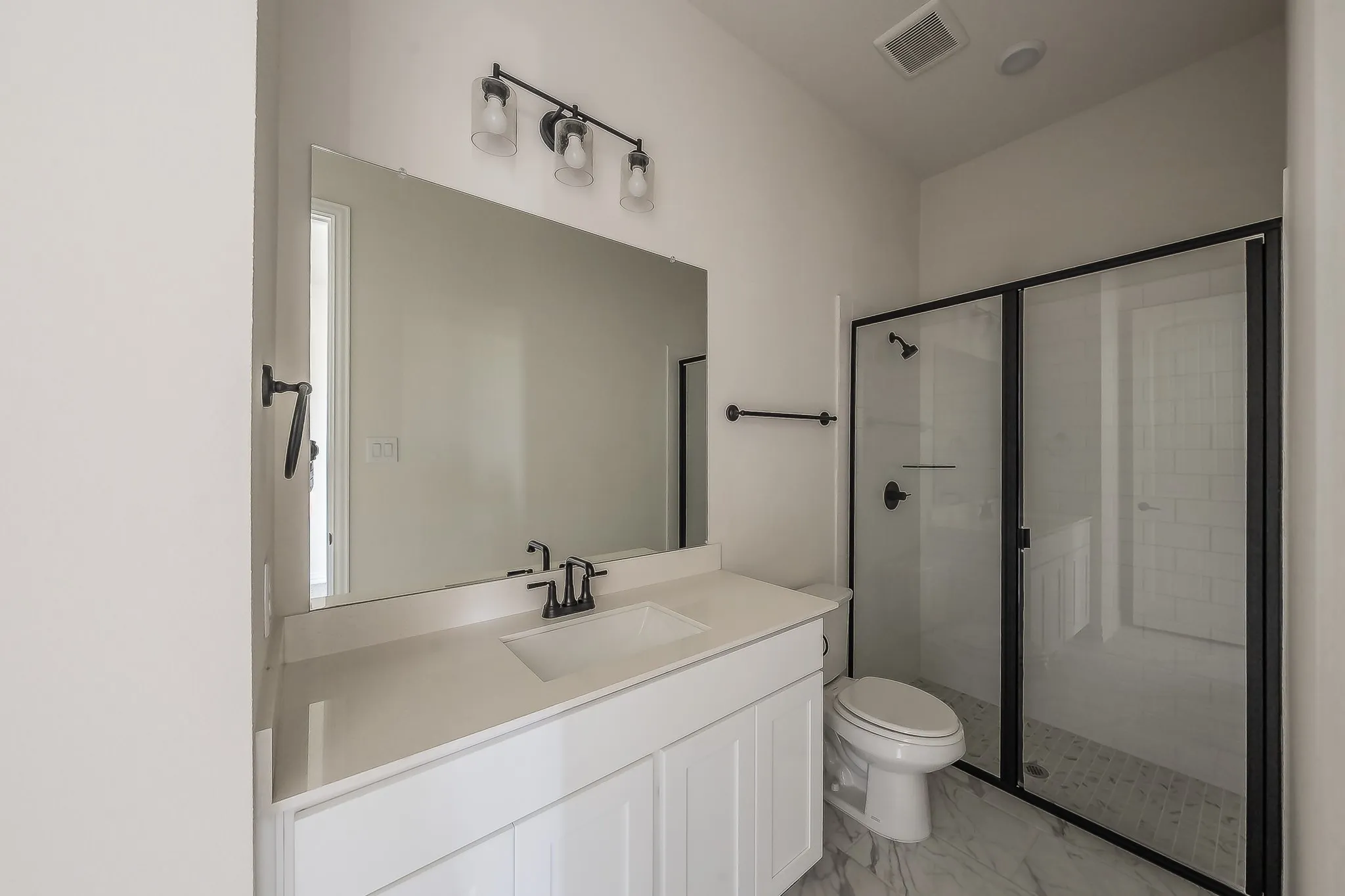 Single Family Residence For Sale in Ellis County , 430 Harvest Time Lane, Venus, Texas 76084, 4 Bedroom, 4 Bathroom, 2 Garage spaces, 2,725 Sqft, built in 2025, mls#21286382, Real Estate Agent in Venus, Homes For Sale in Ellis county, Homes For Sale in Venus, Realtor in Venus Texas, Real Estate Brokerage Independent Realty Texas, Luminita Cordes Realtor