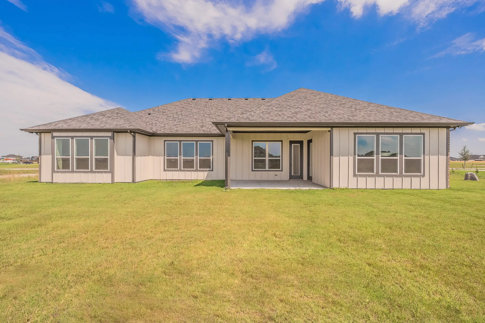 Single Family Residence For Sale in Ellis County , 430 Harvest Time Lane, Venus, Texas 76084, 4 Bedroom, 4 Bathroom, 2 Garage spaces, 2,725 Sqft, built in 2025, mls#21286382, Real Estate Agent in Venus, Homes For Sale in Ellis county, Homes For Sale in Venus, Realtor in Venus Texas, Real Estate Brokerage Independent Realty Texas, Luminita Cordes Realtor