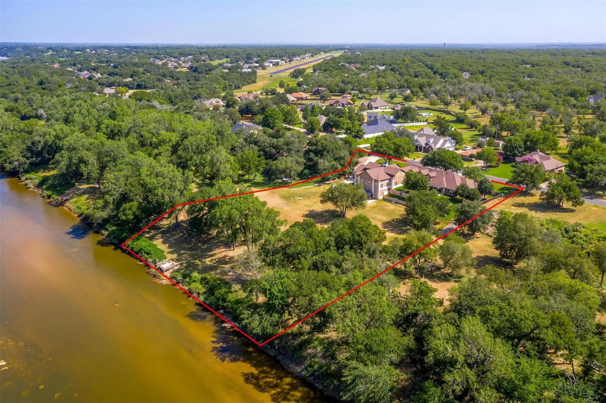 Single Family Residence For Sale in Hood County , 9310 Bellechase Road, Granbury, Texas 76049, 5 Bedroom, 5 Bathroom, 7 Garage spaces, 9,009 Sqft, built in 1999, mls#21284712, Real Estate Agent in Granbury, Homes For Sale in Hood county, Homes For Sale in Granbury, Realtor in Granbury Texas, Real Estate Brokerage Independent Realty Texas, Luminita Cordes Realtor
