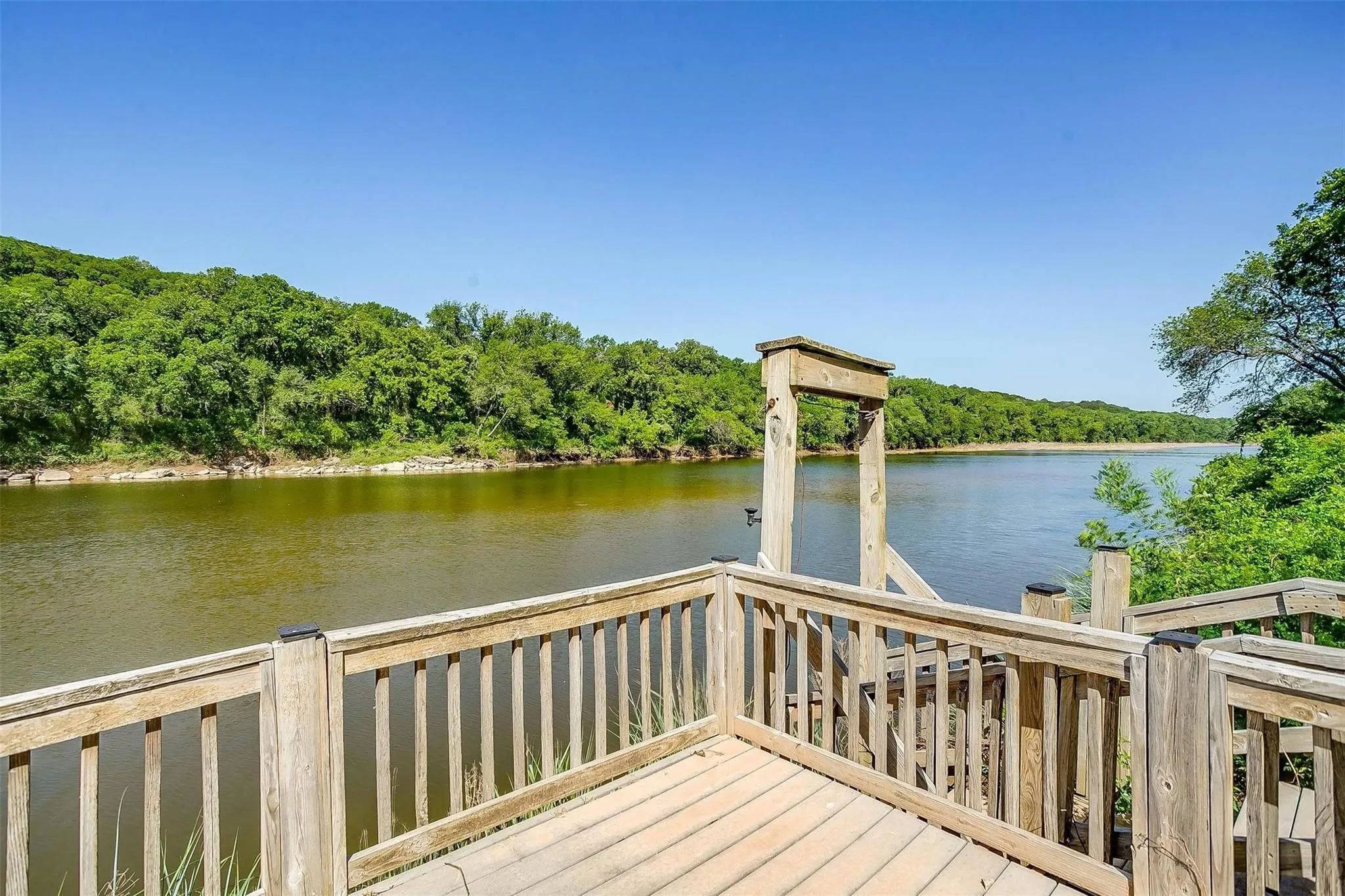 Single Family Residence For Sale in Hood County , 9310 Bellechase Road, Granbury, Texas 76049, 5 Bedroom, 5 Bathroom, 7 Garage spaces, 9,009 Sqft, built in 1999, mls#21284712, Real Estate Agent in Granbury, Homes For Sale in Hood county, Homes For Sale in Granbury, Realtor in Granbury Texas, Real Estate Brokerage Independent Realty Texas, Luminita Cordes Realtor