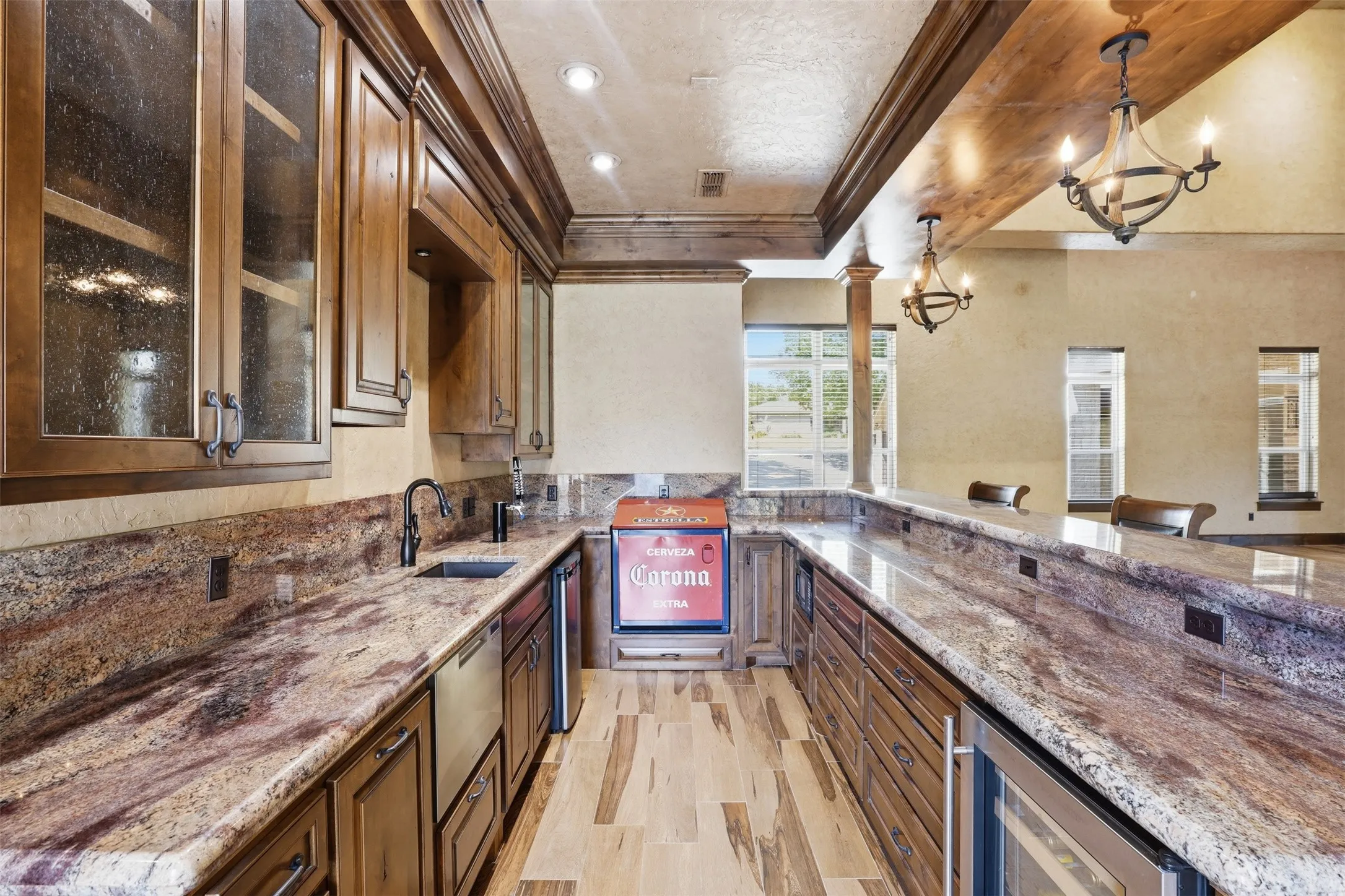 Single Family Residence For Sale in Hood County , 9310 Bellechase Road, Granbury, Texas 76049, 5 Bedroom, 5 Bathroom, 7 Garage spaces, 9,009 Sqft, built in 1999, mls#21284712, Real Estate Agent in Granbury, Homes For Sale in Hood county, Homes For Sale in Granbury, Realtor in Granbury Texas, Real Estate Brokerage Independent Realty Texas, Luminita Cordes Realtor