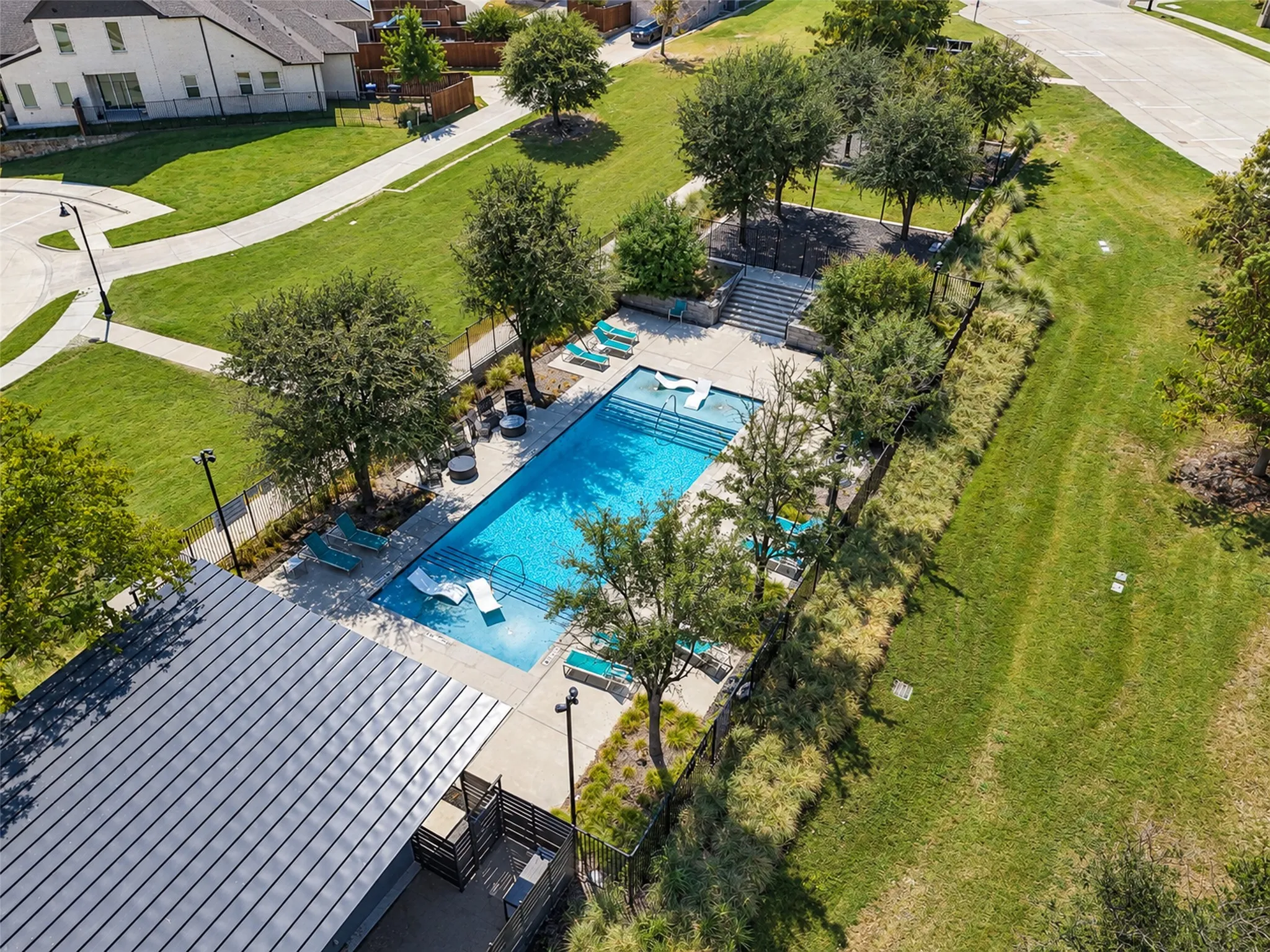 Townhouse For Rent in Collin County , 800 Emerling, Mc Kinney, Texas 75069, 3 Bedroom, 3 Bathroom, 2 Garage spaces, 1,810 Sqft, built in 2021, mls#21283518, Real Estate Agent in Mc Kinney, Homes For Rent in Collin county, Homes For Rent in Mc Kinney, Realtor in Mc Kinney Texas, Real Estate Brokerage Independent Realty Texas, Luminita Cordes Realtor