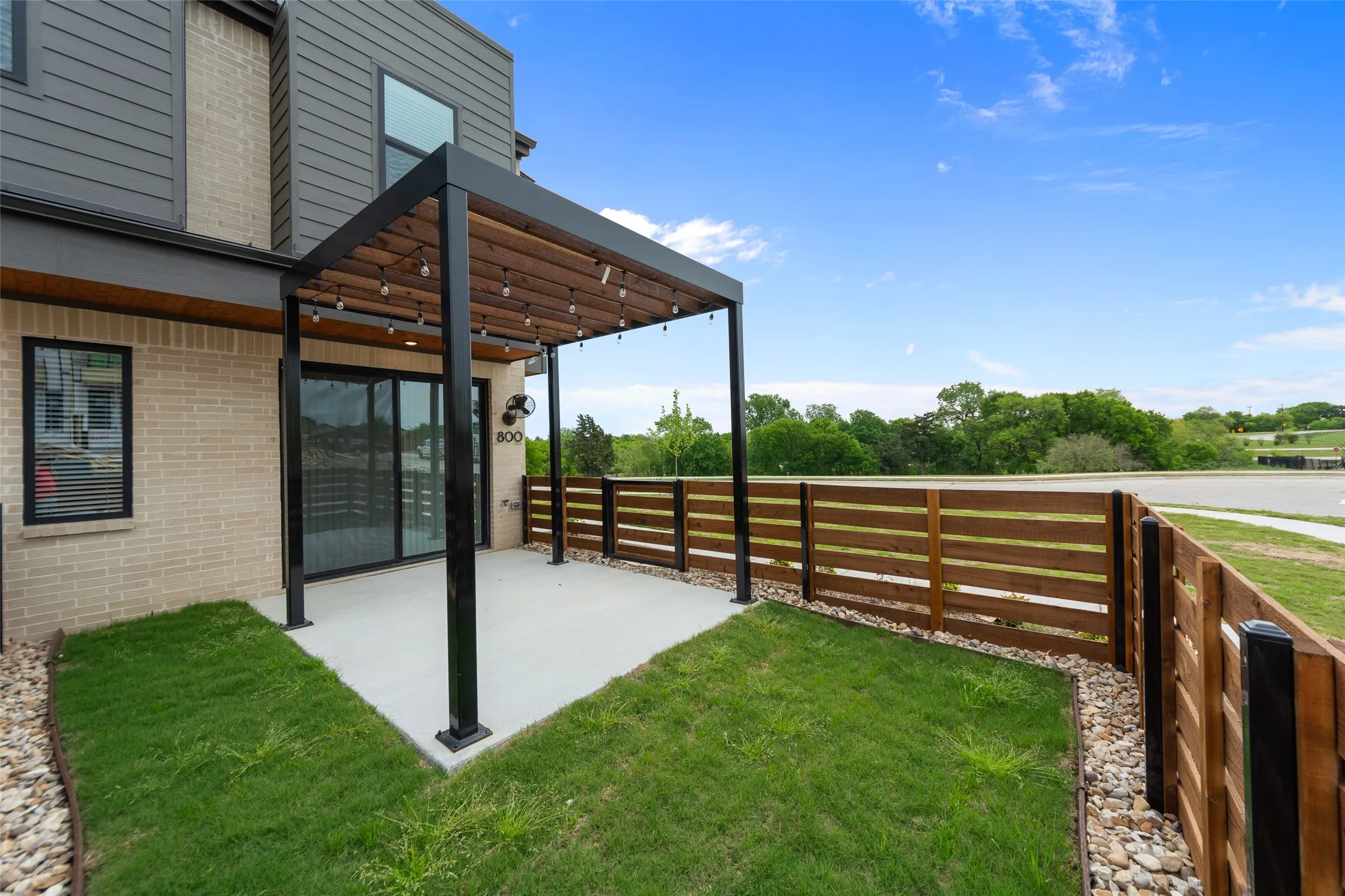 Townhouse For Rent in Collin County , 800 Emerling, Mc Kinney, Texas 75069, 3 Bedroom, 3 Bathroom, 2 Garage spaces, 1,810 Sqft, built in 2021, mls#21283518, Real Estate Agent in Mc Kinney, Homes For Rent in Collin county, Homes For Rent in Mc Kinney, Realtor in Mc Kinney Texas, Real Estate Brokerage Independent Realty Texas, Luminita Cordes Realtor