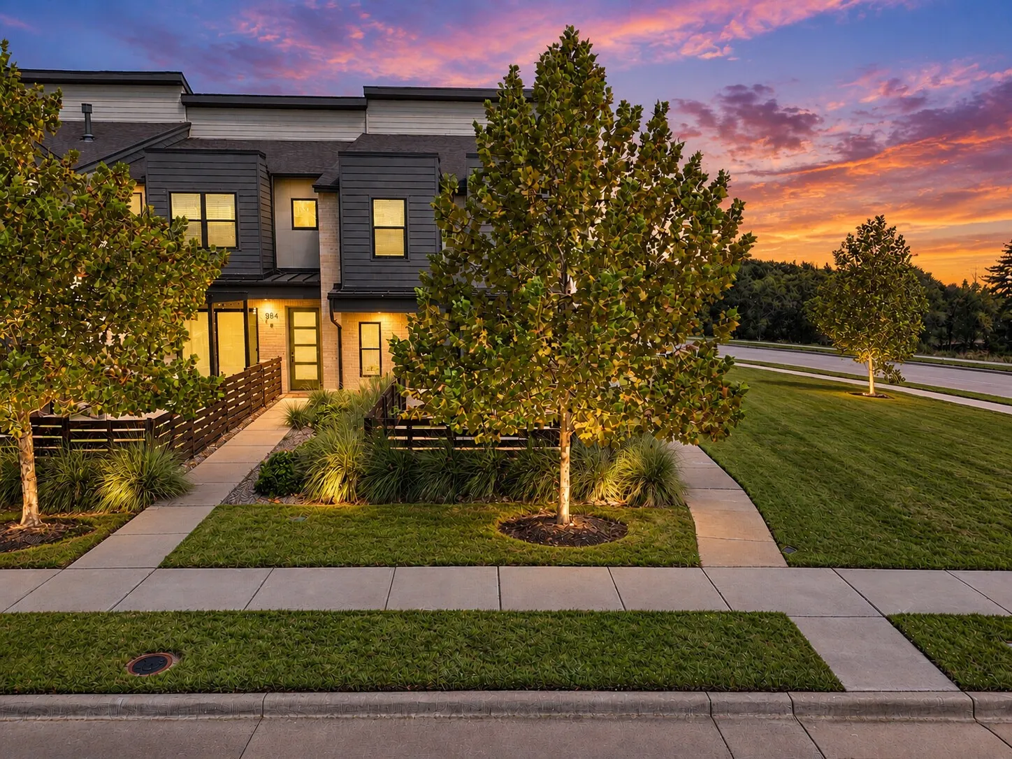 Townhouse For Rent in Collin County , 800 Emerling, Mc Kinney, Texas 75069, 3 Bedroom, 3 Bathroom, 2 Garage spaces, 1,810 Sqft, built in 2021, mls#21283518, Real Estate Agent in Mc Kinney, Homes For Rent in Collin county, Homes For Rent in Mc Kinney, Realtor in Mc Kinney Texas, Real Estate Brokerage Independent Realty Texas, Luminita Cordes Realtor