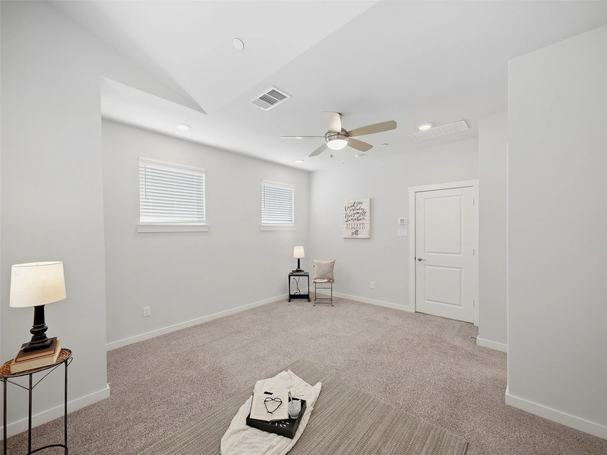 Townhouse For Rent in Collin County , 800 Emerling, Mc Kinney, Texas 75069, 3 Bedroom, 3 Bathroom, 2 Garage spaces, 1,810 Sqft, built in 2021, mls#21283518, Real Estate Agent in Mc Kinney, Homes For Rent in Collin county, Homes For Rent in Mc Kinney, Realtor in Mc Kinney Texas, Real Estate Brokerage Independent Realty Texas, Luminita Cordes Realtor