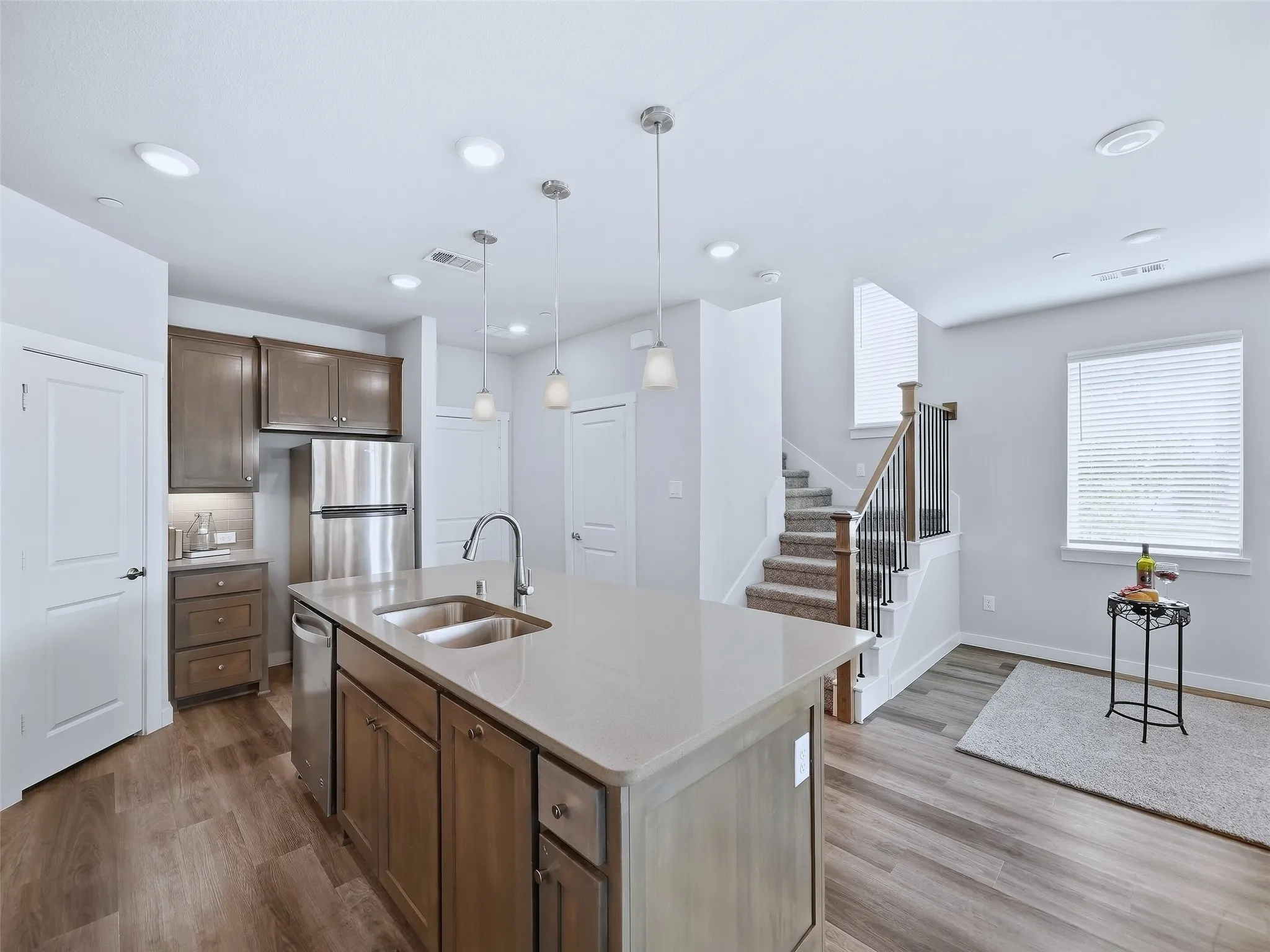 Townhouse For Rent in Collin County , 800 Emerling, Mc Kinney, Texas 75069, 3 Bedroom, 3 Bathroom, 2 Garage spaces, 1,810 Sqft, built in 2021, mls#21283518, Real Estate Agent in Mc Kinney, Homes For Rent in Collin county, Homes For Rent in Mc Kinney, Realtor in Mc Kinney Texas, Real Estate Brokerage Independent Realty Texas, Luminita Cordes Realtor