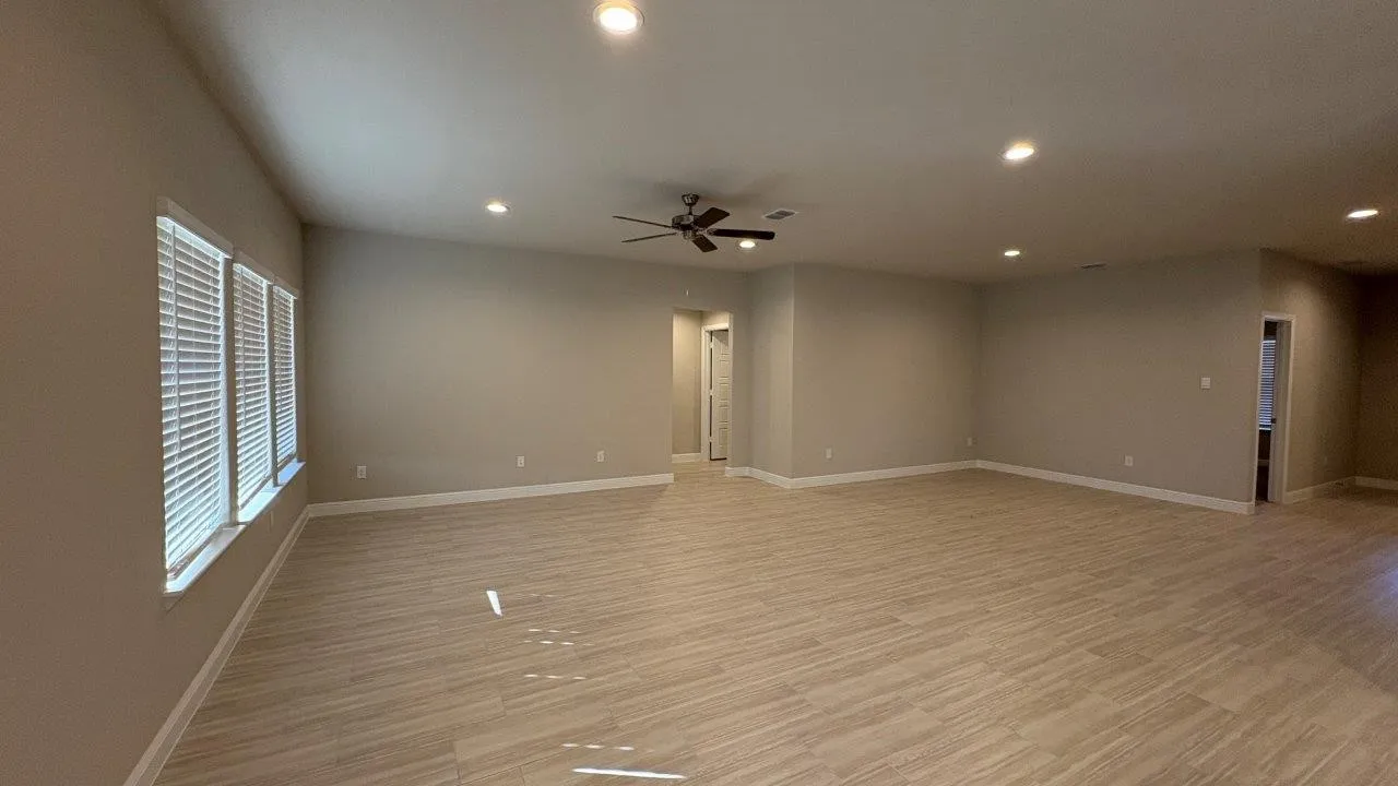 Single Family Residence For Sale in Hood County , 219 SANDSTONE Circle, Granbury, Texas 76048, 4 Bedrooms, 2 Bathrooms, 2 Garage spaces, 2,088 Sqft, built in 2026, Price $379,990, mls#21285151, Real Estate Agent in Granbury, Homes For Sale in Hood county, Homes For Sale in Granbury, Realtor in Granbury Texas, Real Estate Brokerage Independent Realty Texas, Luminita Cordes Realtor