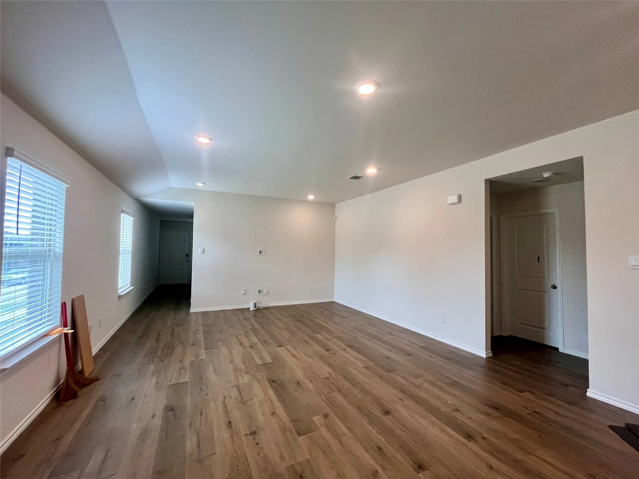 Single Family Residence For Sale in Kaufman County , 1302 Draper Lane, Forney, Texas 75126, 3 Bedrooms, 2 Bathrooms, 2 Garage spaces, 1,565 Sqft, built in 2023, Price $224,500, mls#21285603, Real Estate Agent in Forney, Homes For Sale in Kaufman county, Homes For Sale in Forney, Realtor in Forney Texas, Real Estate Brokerage Independent Realty Texas, Luminita Cordes Realtor