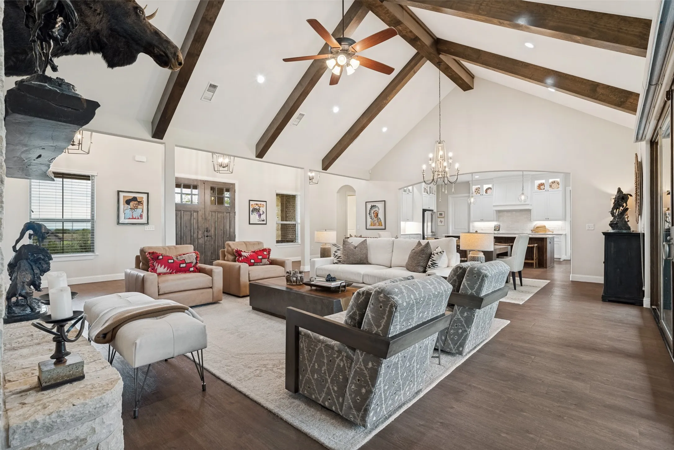 Single Family Residence For Sale in Parker County , 117 Maravilla Drive, Aledo, Texas 76008, 4 Bedroom, 3 Bathroom, 5 Garage spaces, 4,008 Sqft, built in 2018, mls#21275683, Real Estate Agent in Aledo, Homes For Sale in Parker county, Homes For Sale in Aledo, Realtor in Aledo Texas, Real Estate Brokerage Independent Realty Texas, Luminita Cordes Realtor