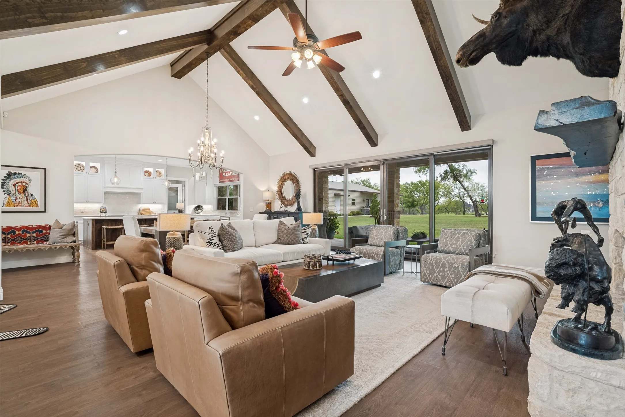 Single Family Residence For Sale in Parker County , 117 Maravilla Drive, Aledo, Texas 76008, 4 Bedroom, 3 Bathroom, 5 Garage spaces, 4,008 Sqft, built in 2018, mls#21275683, Real Estate Agent in Aledo, Homes For Sale in Parker county, Homes For Sale in Aledo, Realtor in Aledo Texas, Real Estate Brokerage Independent Realty Texas, Luminita Cordes Realtor