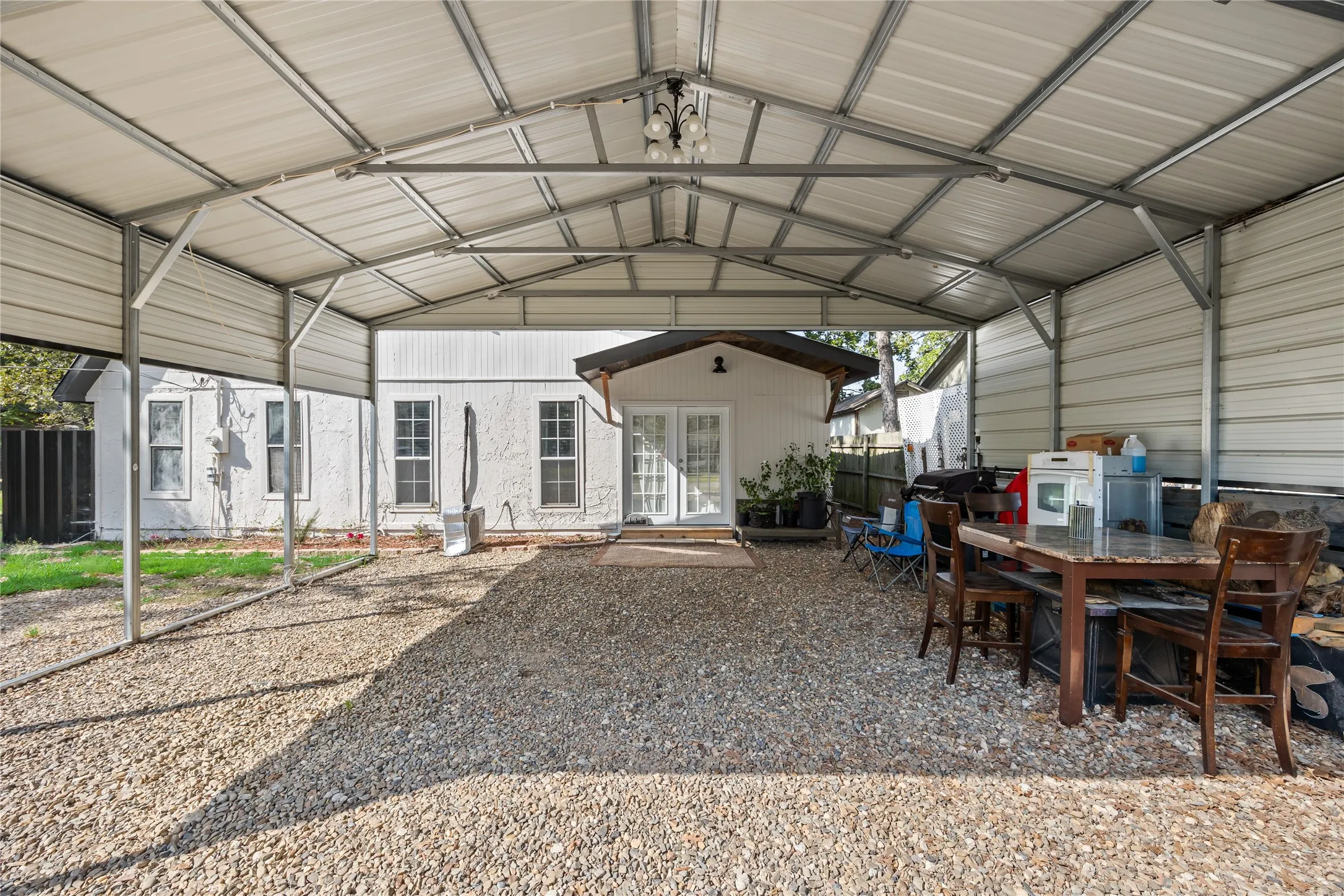 Single Family Residence For Sale in Rains County , 136 Private Road 7708, Emory, Texas 75440, 4 Bedroom, 3 Bathroom, Garage spaces, 1,092 Sqft, built in 1991, mls#21282068, Real Estate Agent in Emory, Homes For Sale in Rains county, Homes For Sale in Emory, Realtor in Emory Texas, Real Estate Brokerage Independent Realty Texas, Luminita Cordes Realtor