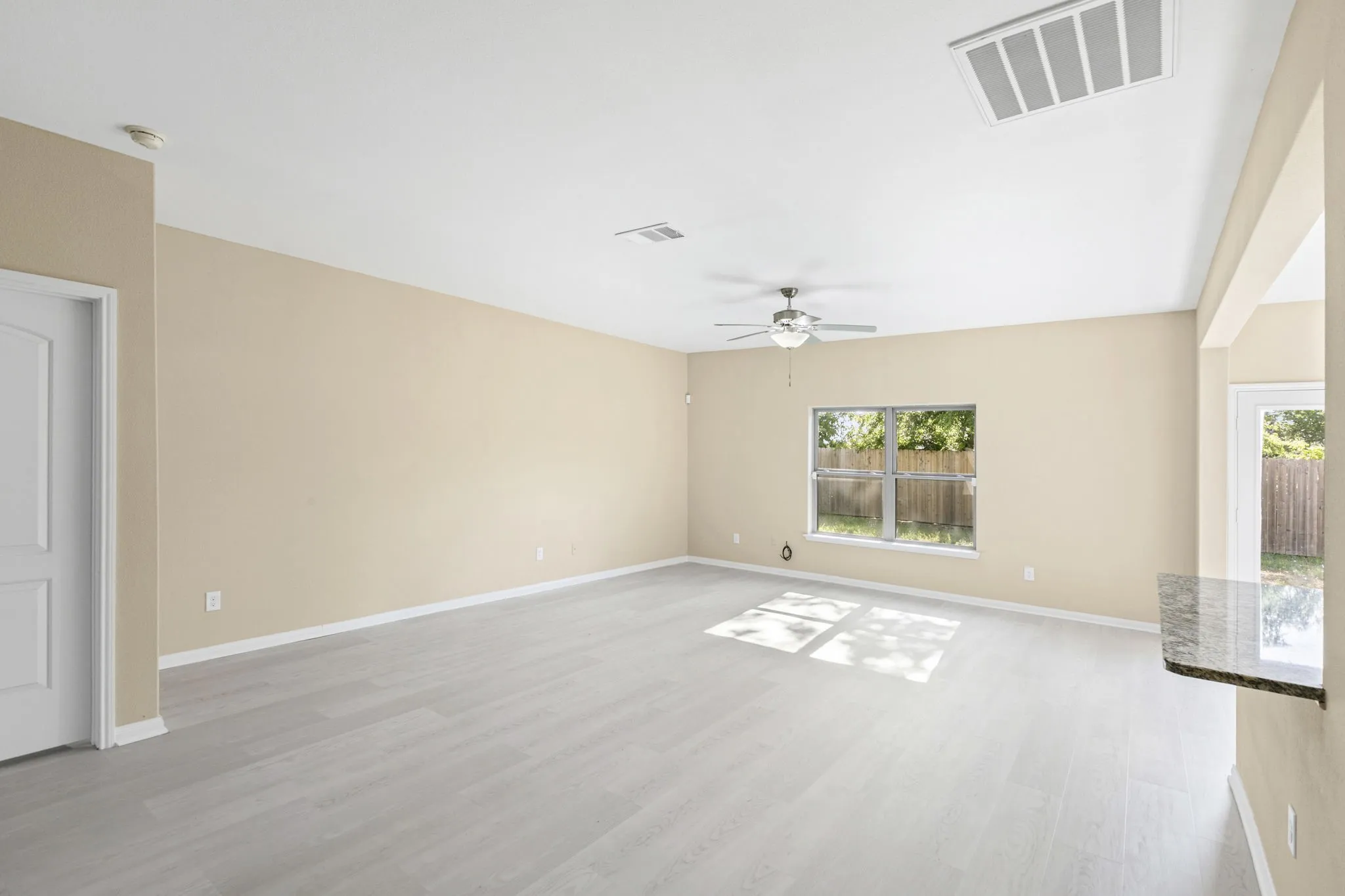 Single Family Residence For Sale in Dallas County , 1516 Kinglet Street, De Soto, Texas 75115, 4 Bedrooms, 3 Bathrooms, 2 Garage spaces, 2,618 Sqft, built in 2020, Price $355,000, mls#21286445, Real Estate Agent in De Soto, Homes For Sale in Dallas county, Homes For Sale in De Soto, Realtor in De Soto Texas, Real Estate Brokerage Independent Realty Texas, Luminita Cordes Realtor