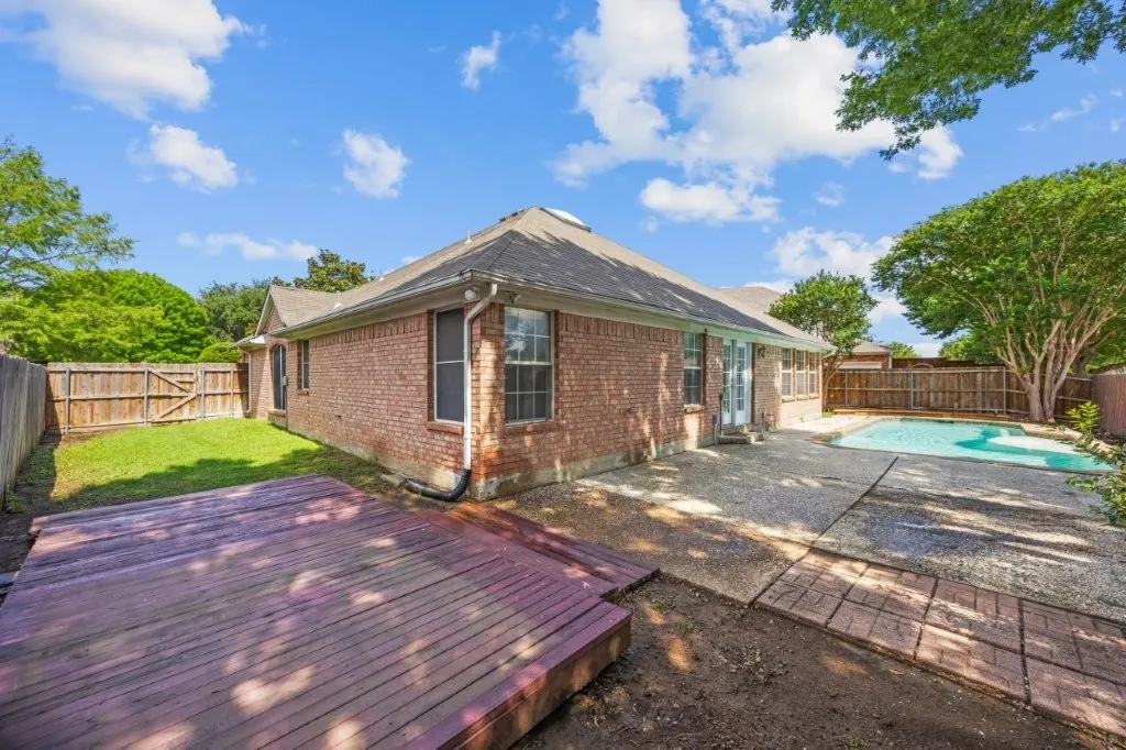 Single Family Residence For Sale in Collin County , 5208 Springflower Drive, Frisco, Texas 75035, 4 Bedroom, 2 Bathroom, 2 Garage spaces, 2,202 Sqft, built in 1999, mls#21280742, Real Estate Agent in Frisco, Homes For Sale in Collin county, Homes For Sale in Frisco, Realtor in Frisco Texas, Real Estate Brokerage Independent Realty Texas, Luminita Cordes Realtor