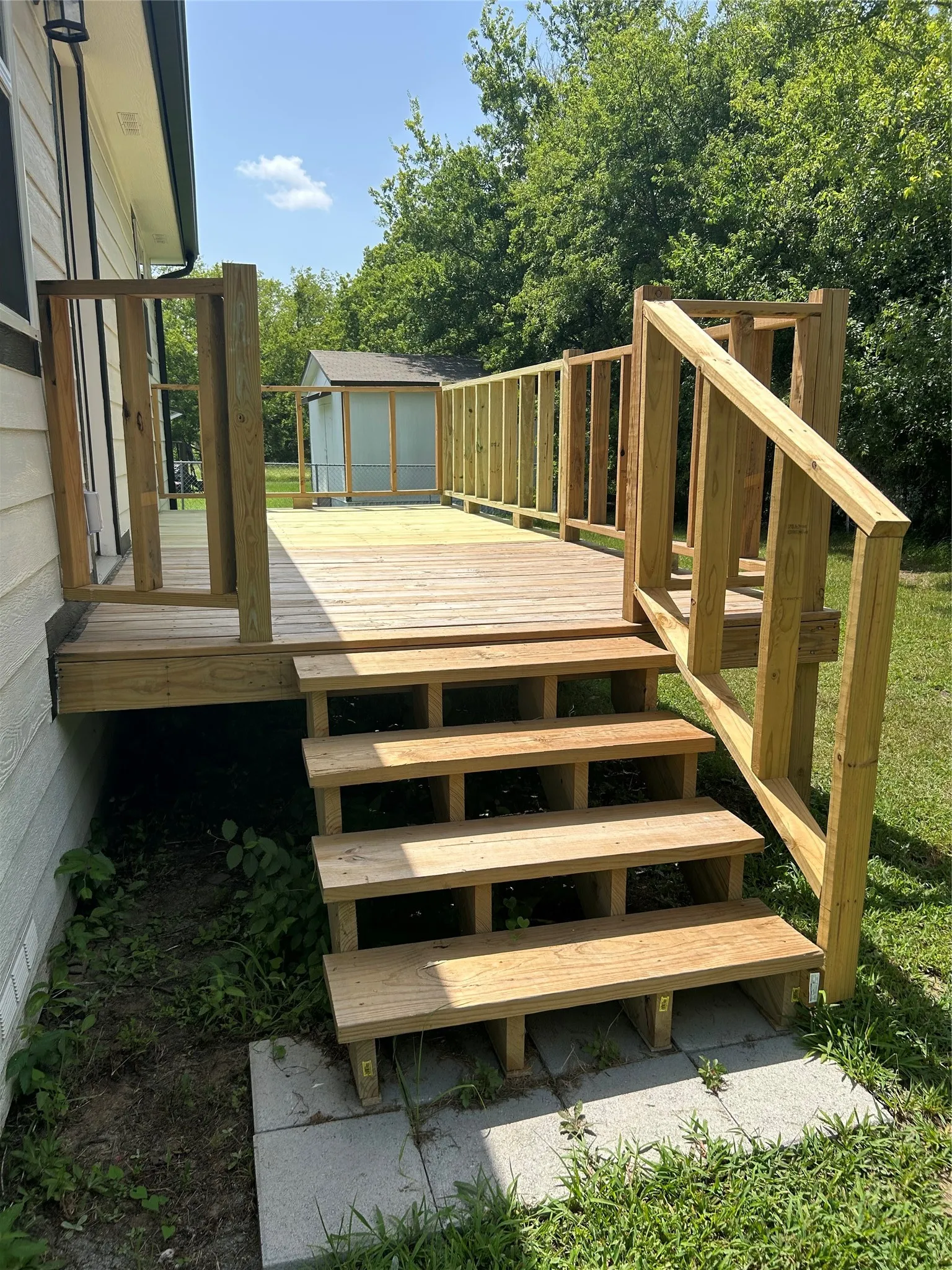 Single Family Residence For Sale in Rains County , 615 Smith Circle, Point, Texas 75472, 3 Bedroom, 2 Bathroom, Garage spaces, 1,008 Sqft, built in 1980, mls#21286461, Real Estate Agent in Point, Homes For Sale in Rains county, Homes For Sale in Point, Realtor in Point Texas, Real Estate Brokerage Independent Realty Texas, Luminita Cordes Realtor