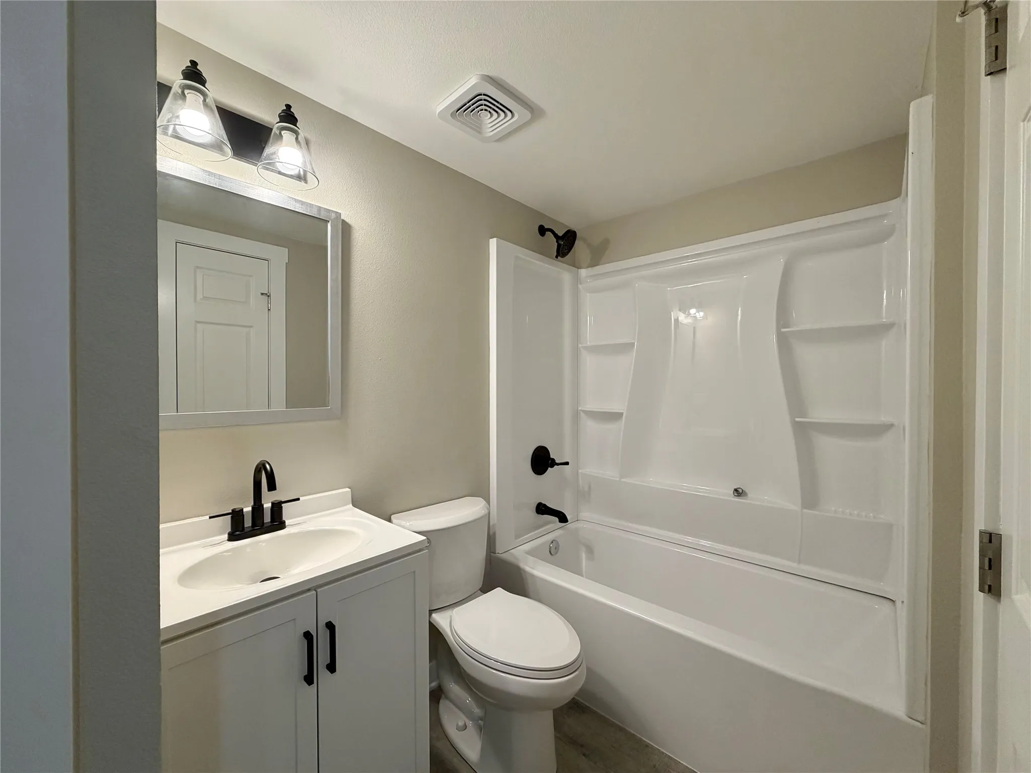 Single Family Residence For Sale in Rains County , 615 Smith Circle, Point, Texas 75472, 3 Bedroom, 2 Bathroom, Garage spaces, 1,008 Sqft, built in 1980, mls#21286461, Real Estate Agent in Point, Homes For Sale in Rains county, Homes For Sale in Point, Realtor in Point Texas, Real Estate Brokerage Independent Realty Texas, Luminita Cordes Realtor