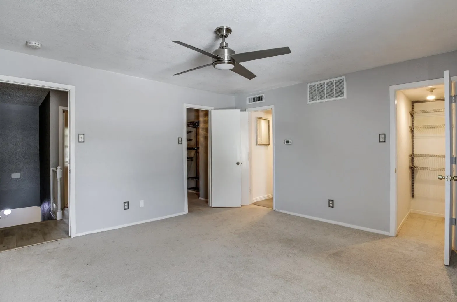 Condominium For Sale in Dallas County , 13340 Kit Lane A4, Dallas, Texas 75240, 2 Bedrooms, 3 Bathrooms, 2 Garage spaces, 1,274 Sqft, built in 1974, Price $259,800, mls#21285977, Real Estate Agent in Dallas, Homes For Sale in Dallas county, Homes For Sale in Dallas, Realtor in Dallas Texas, Real Estate Brokerage Independent Realty Texas, Luminita Cordes Realtor
