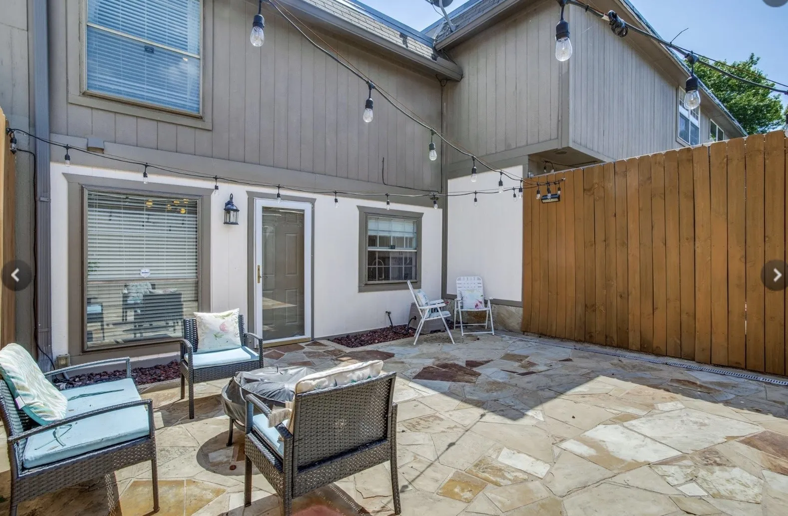 Condominium For Sale in Dallas County , 13340 Kit Lane A4, Dallas, Texas 75240, 2 Bedrooms, 3 Bathrooms, 2 Garage spaces, 1,274 Sqft, built in 1974, Price $259,800, mls#21285977, Real Estate Agent in Dallas, Homes For Sale in Dallas county, Homes For Sale in Dallas, Realtor in Dallas Texas, Real Estate Brokerage Independent Realty Texas, Luminita Cordes Realtor