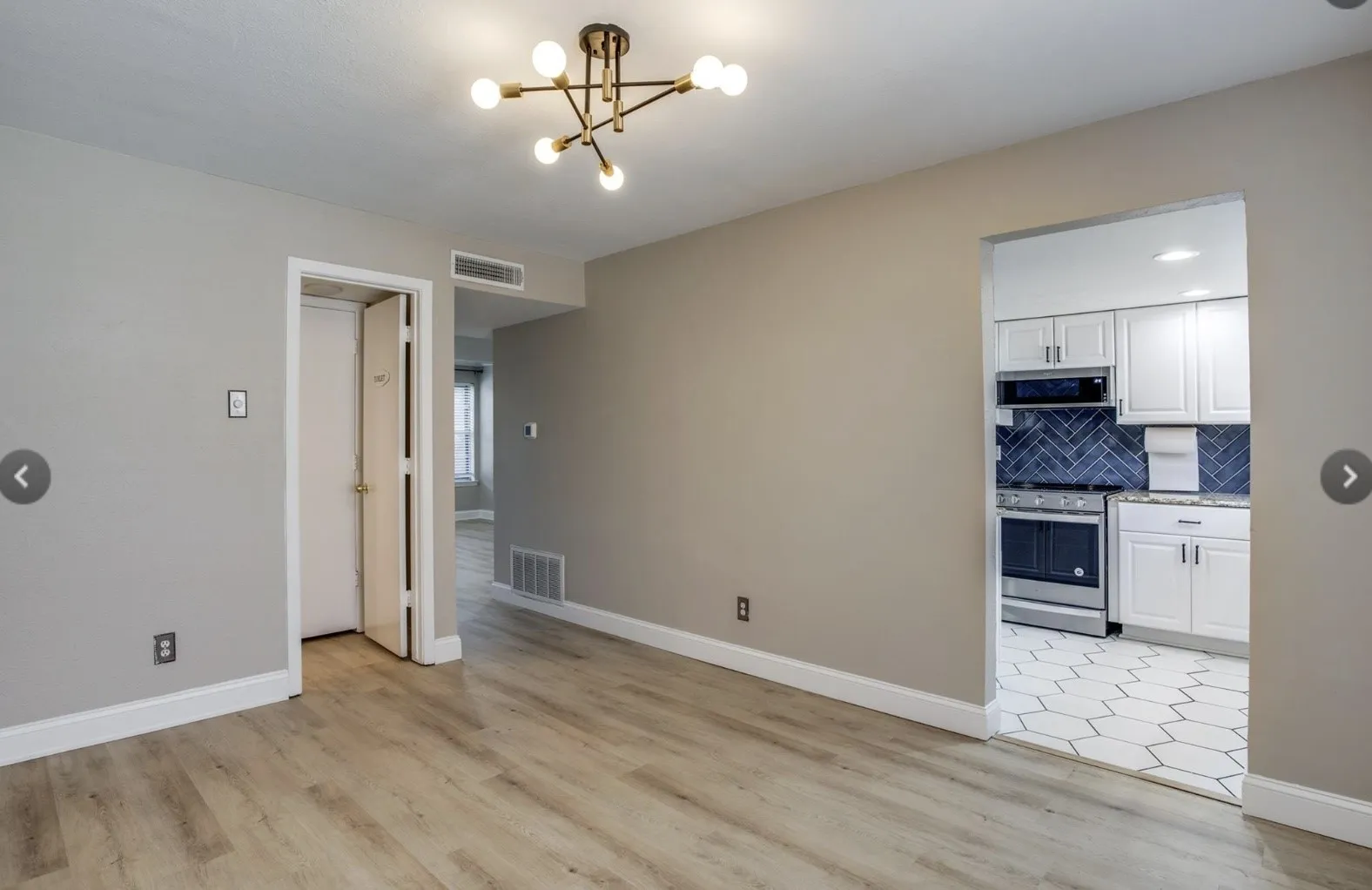 Condominium For Sale in Dallas County , 13340 Kit Lane A4, Dallas, Texas 75240, 2 Bedrooms, 3 Bathrooms, 2 Garage spaces, 1,274 Sqft, built in 1974, Price $259,800, mls#21285977, Real Estate Agent in Dallas, Homes For Sale in Dallas county, Homes For Sale in Dallas, Realtor in Dallas Texas, Real Estate Brokerage Independent Realty Texas, Luminita Cordes Realtor