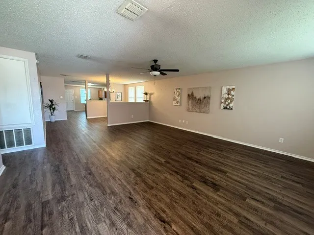 Single Family Residence For Rent in Tarrant County , 709 Granite Ridge Drive, Fort Worth, Texas 76179, 3 Bedroom, 2 Bathroom, 2 Garage spaces, 1,868 Sqft, built in 2005, mls#21286490, Real Estate Agent in Fort Worth, Homes For Rent in Tarrant county, Homes For Rent in Fort Worth, Realtor in Fort Worth Texas, Real Estate Brokerage Independent Realty Texas, Luminita Cordes Realtor