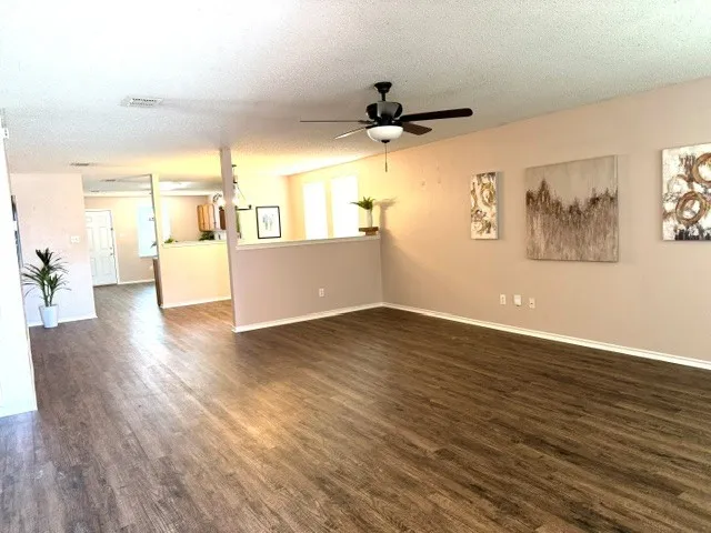 Single Family Residence For Rent in Tarrant County , 709 Granite Ridge Drive, Fort Worth, Texas 76179, 3 Bedroom, 2 Bathroom, 2 Garage spaces, 1,868 Sqft, built in 2005, mls#21286490, Real Estate Agent in Fort Worth, Homes For Rent in Tarrant county, Homes For Rent in Fort Worth, Realtor in Fort Worth Texas, Real Estate Brokerage Independent Realty Texas, Luminita Cordes Realtor