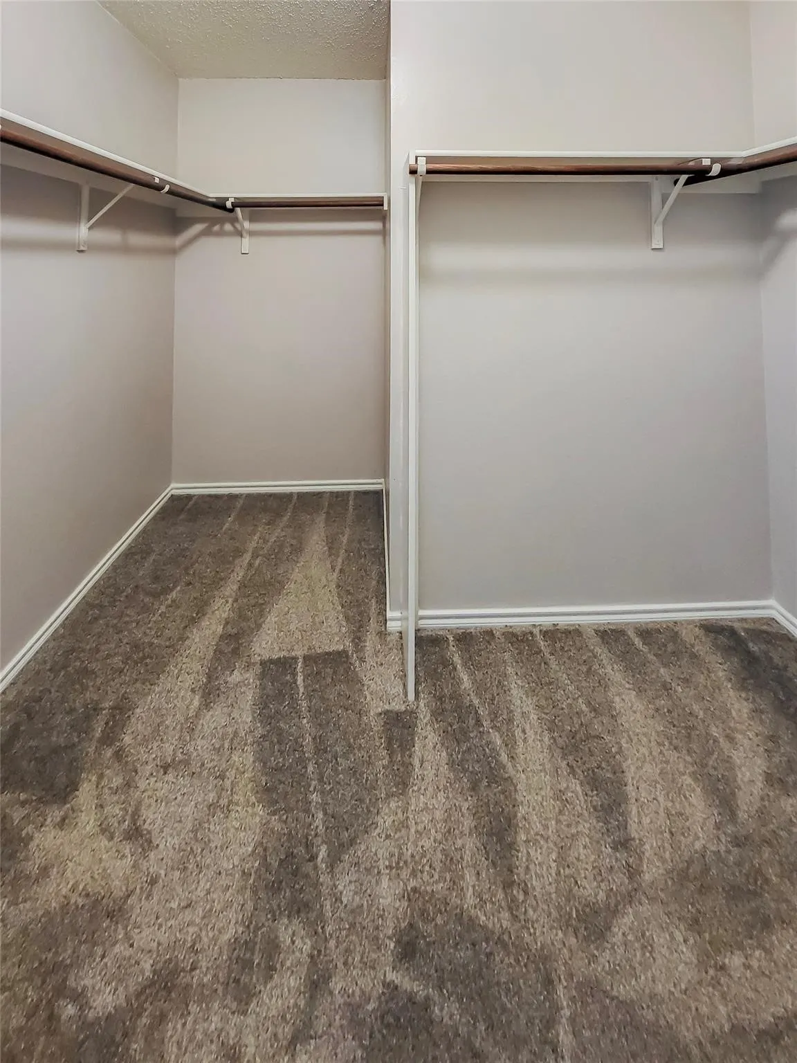 Single Family Residence For Rent in Tarrant County , 709 Granite Ridge Drive, Fort Worth, Texas 76179, 3 Bedroom, 2 Bathroom, 2 Garage spaces, 1,868 Sqft, built in 2005, mls#21286490, Real Estate Agent in Fort Worth, Homes For Rent in Tarrant county, Homes For Rent in Fort Worth, Realtor in Fort Worth Texas, Real Estate Brokerage Independent Realty Texas, Luminita Cordes Realtor
