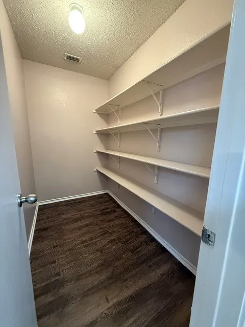 Single Family Residence For Rent in Tarrant County , 709 Granite Ridge Drive, Fort Worth, Texas 76179, 3 Bedroom, 2 Bathroom, 2 Garage spaces, 1,868 Sqft, built in 2005, mls#21286490, Real Estate Agent in Fort Worth, Homes For Rent in Tarrant county, Homes For Rent in Fort Worth, Realtor in Fort Worth Texas, Real Estate Brokerage Independent Realty Texas, Luminita Cordes Realtor