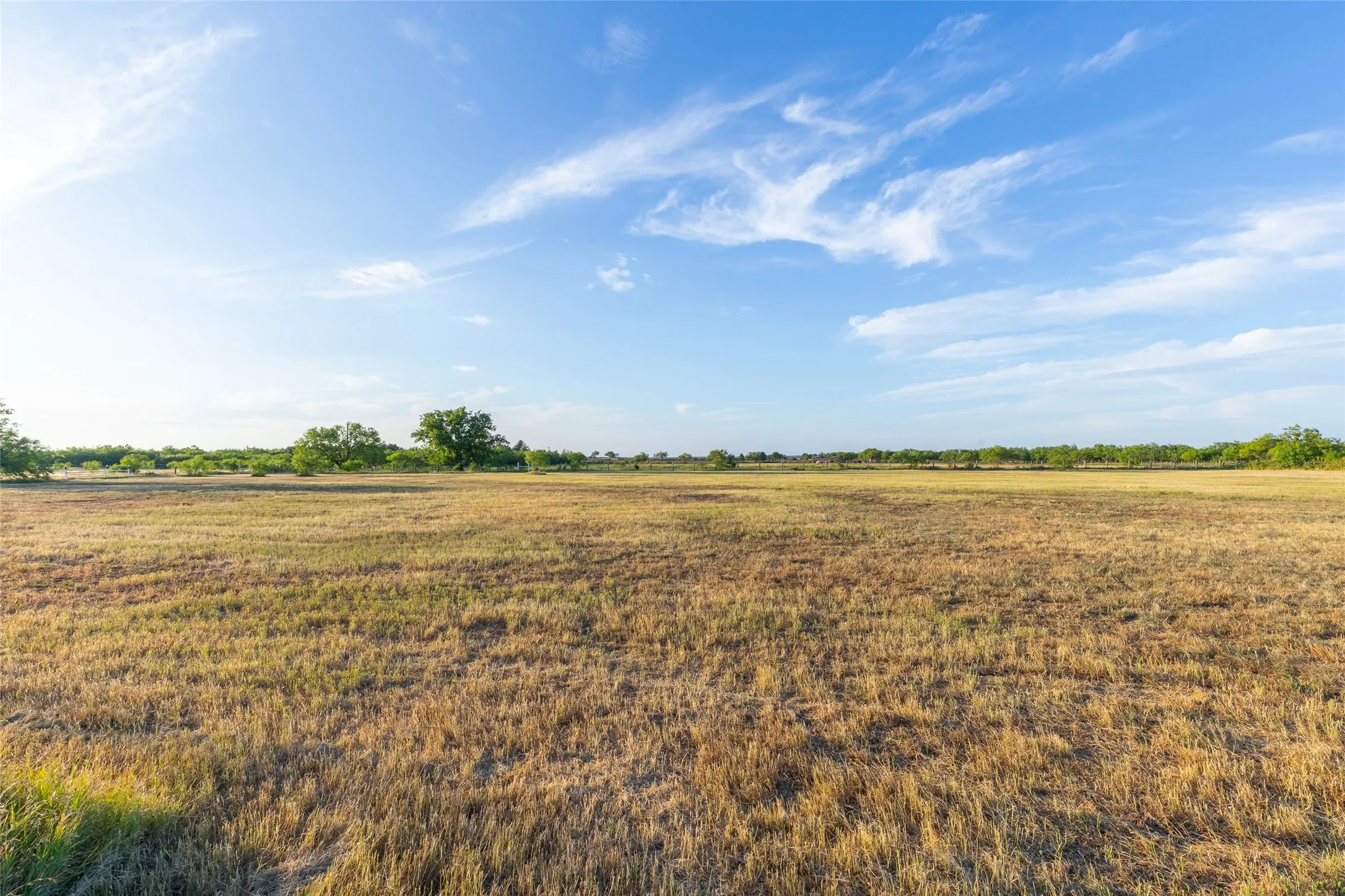 Single Family Residence For Sale in Taylor County , 146 Foothill Road, Abilene, Texas 79602, 3 Bedroom, 2 Bathroom, 2 Garage spaces, 2,025 Sqft, built in 1983, mls#21286505, Real Estate Agent in Abilene, Homes For Sale in Taylor county, Homes For Sale in Abilene, Realtor in Abilene Texas, Real Estate Brokerage Independent Realty Texas, Luminita Cordes Realtor