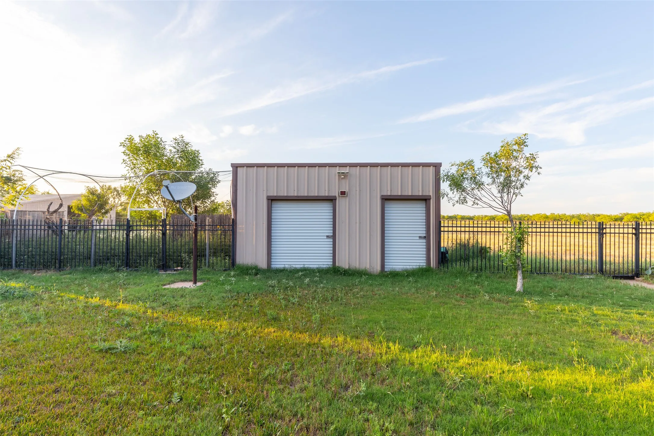 Single Family Residence For Sale in Taylor County , 146 Foothill Road, Abilene, Texas 79602, 3 Bedroom, 2 Bathroom, 2 Garage spaces, 2,025 Sqft, built in 1983, mls#21286505, Real Estate Agent in Abilene, Homes For Sale in Taylor county, Homes For Sale in Abilene, Realtor in Abilene Texas, Real Estate Brokerage Independent Realty Texas, Luminita Cordes Realtor