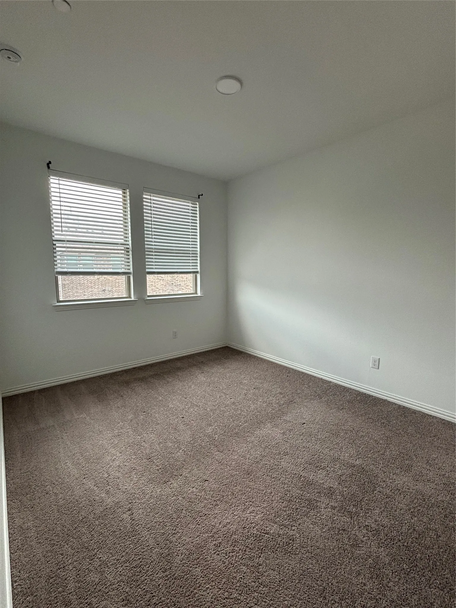 Townhouse For Rent in Dallas County , 2610 High Cotton Lane, Garland, Texas 75042, 3 Bedrooms, 3 Bathrooms, 2 Garage spaces, 2,035 Sqft, built in 2020, Price $2,690, mls#21286328, Real Estate Agent in Garland, Homes For Rent in Dallas county, Homes For Rent in Garland, Realtor in Garland Texas, Real Estate Brokerage Independent Realty Texas, Luminita Cordes Realtor