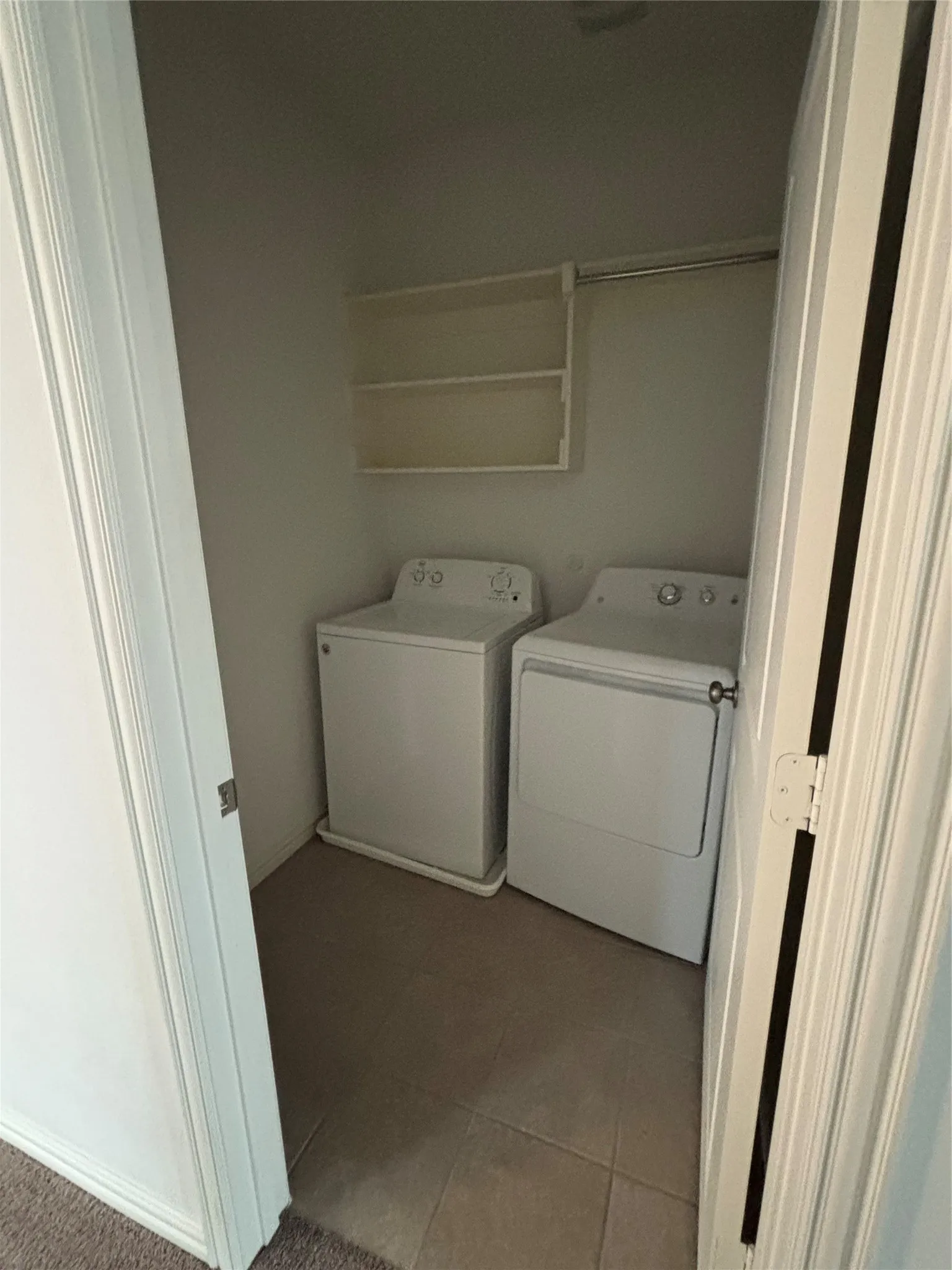 Townhouse For Rent in Dallas County , 2610 High Cotton Lane, Garland, Texas 75042, 3 Bedrooms, 3 Bathrooms, 2 Garage spaces, 2,035 Sqft, built in 2020, Price $2,690, mls#21286328, Real Estate Agent in Garland, Homes For Rent in Dallas county, Homes For Rent in Garland, Realtor in Garland Texas, Real Estate Brokerage Independent Realty Texas, Luminita Cordes Realtor