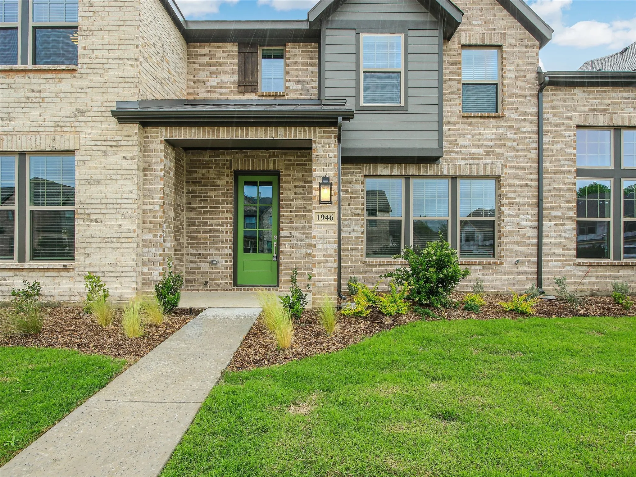 Townhouse For Rent in Collin County , 1946 Sweetwater Lane, Allen, Texas 75013, 3 Bedroom, 3 Bathroom, 2 Garage spaces, 1,810 Sqft, built in 2022, mls#21286508, Real Estate Agent in Allen, Homes For Rent in Collin county, Homes For Rent in Allen, Realtor in Allen Texas, Real Estate Brokerage Independent Realty Texas, Luminita Cordes Realtor