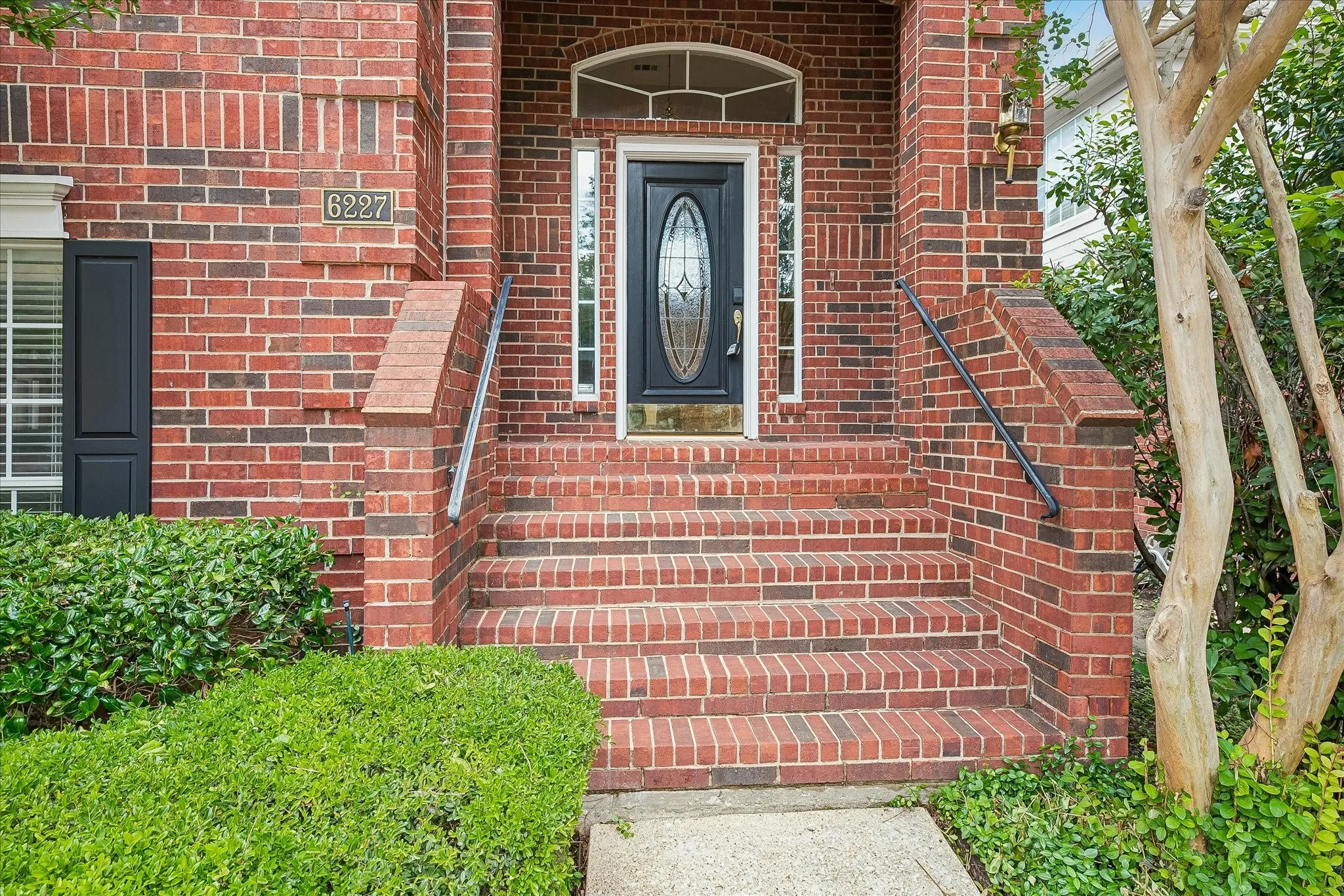 Single Family Residence For Sale in Collin County , 6227 Cupertino Trail, Dallas, Texas 75252, 3 Bedroom, 3 Bathroom, 2 Garage spaces, 2,284 Sqft, built in 1993, mls#21286493, Real Estate Agent in Dallas, Homes For Sale in Collin county, Homes For Sale in Dallas, Realtor in Dallas Texas, Real Estate Brokerage Independent Realty Texas, Luminita Cordes Realtor